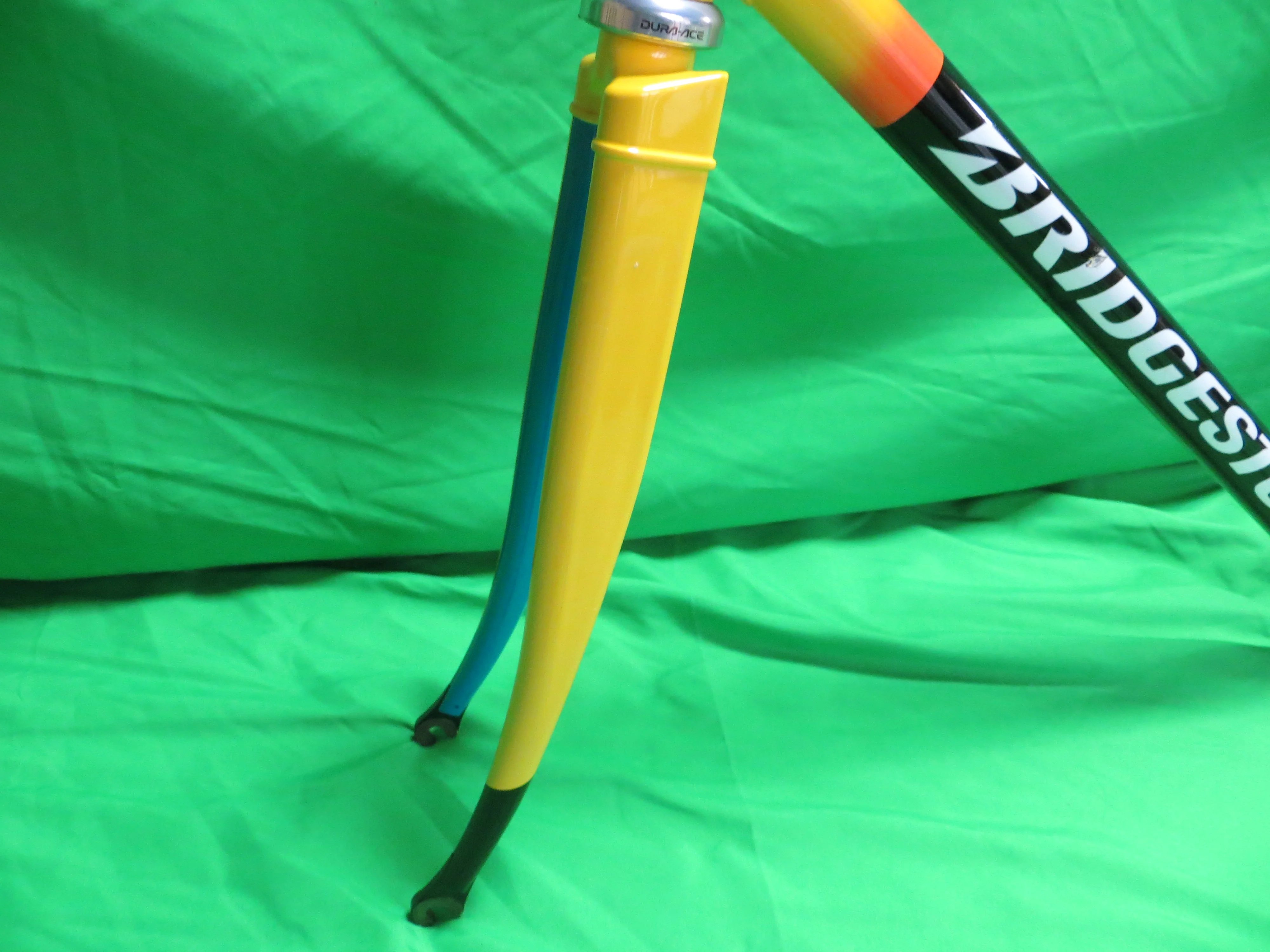 Bridgestone Columbus Max Fork// Black Yellow Fade // 50cm - Image 3