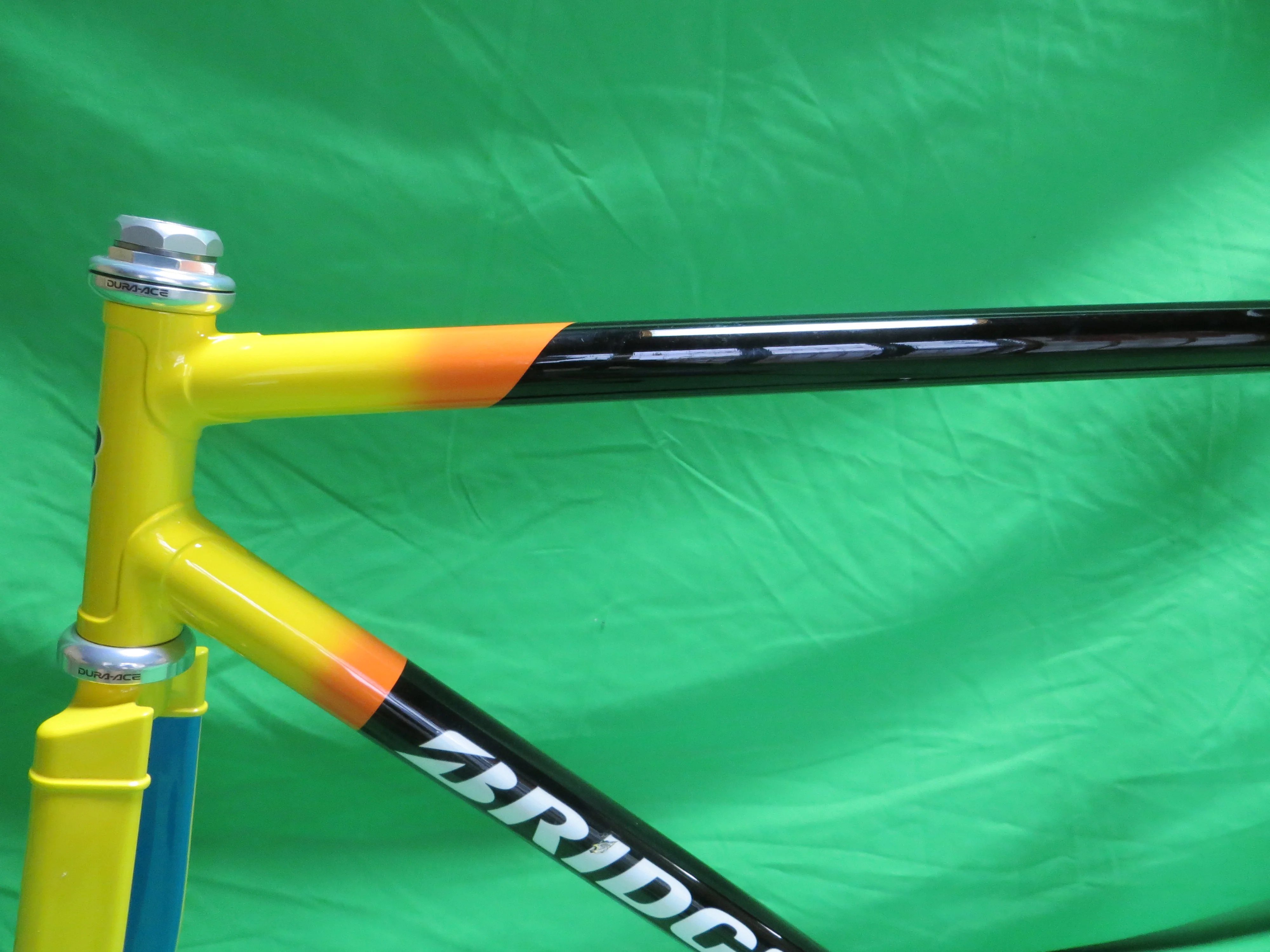Bridgestone Columbus Max Fork// Black Yellow Fade // 50cm - Image 4