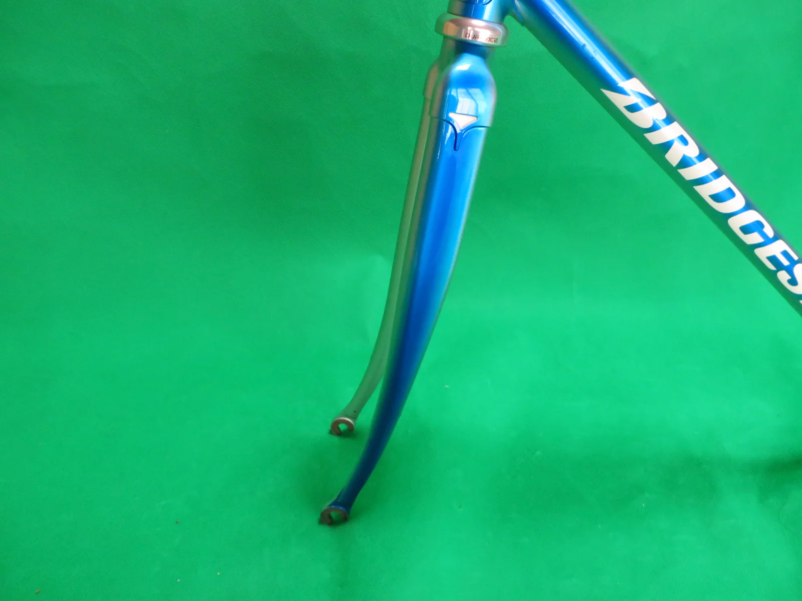 Bridgestone Columbus Max Fork // Blue Metallic Silver Fade //  48cm - Image 3