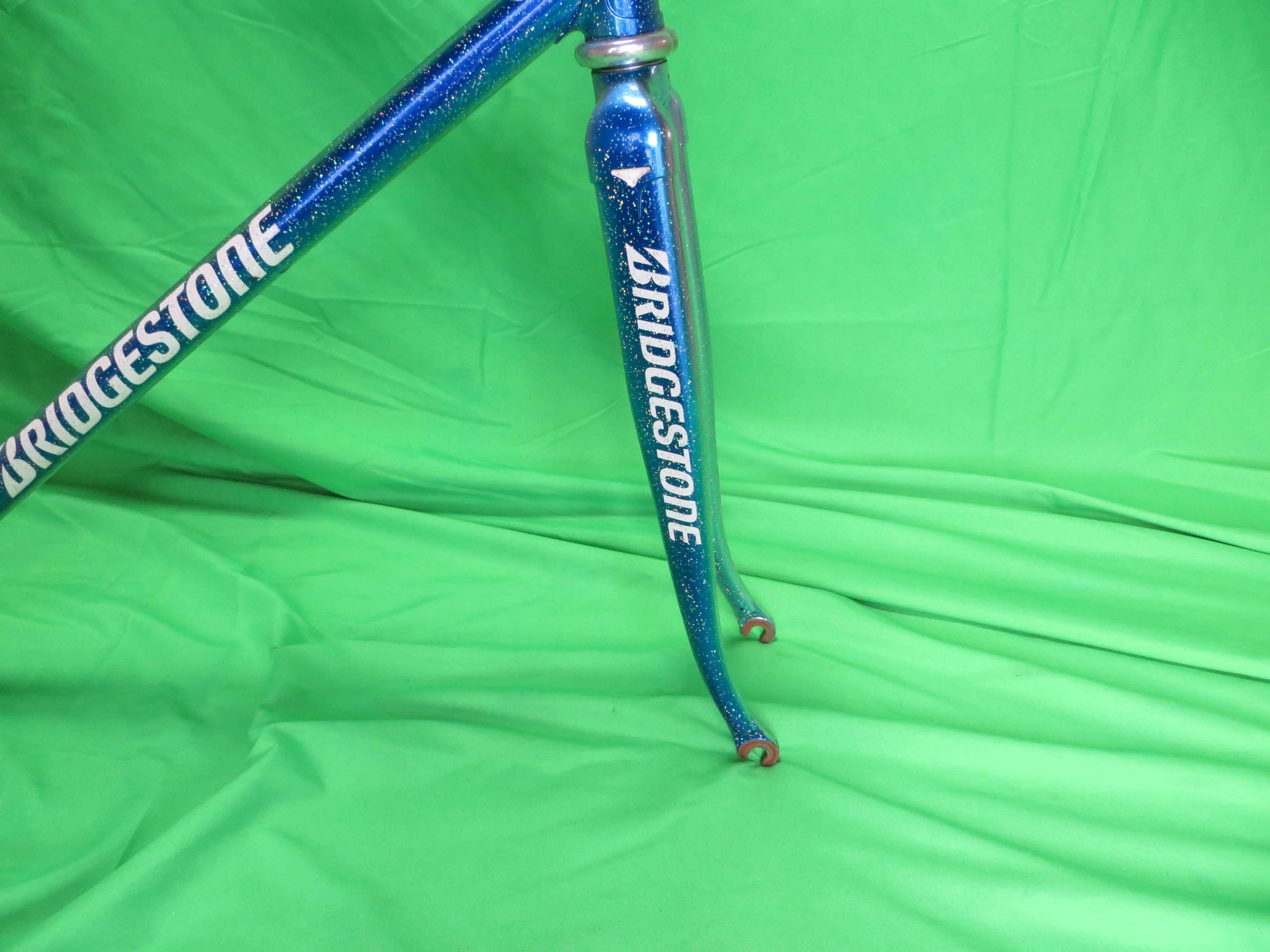 Bridgestone Columbus Max Fork // Blue Metallic Silver Fade with Super Rainbow Flake // 48.5cm - Image 10