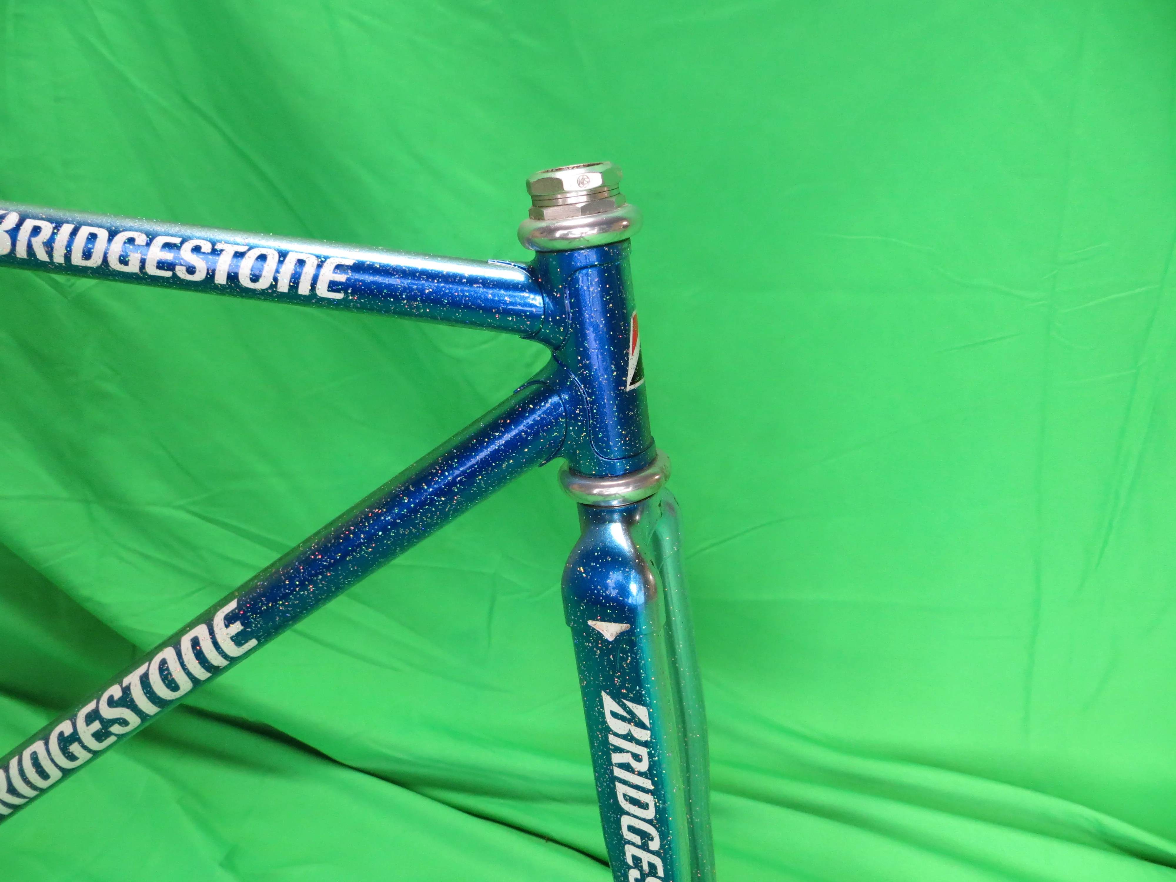 Bridgestone Columbus Max Fork // Blue Metallic Silver Fade with Super Rainbow Flake // 48.5cm - Image 9