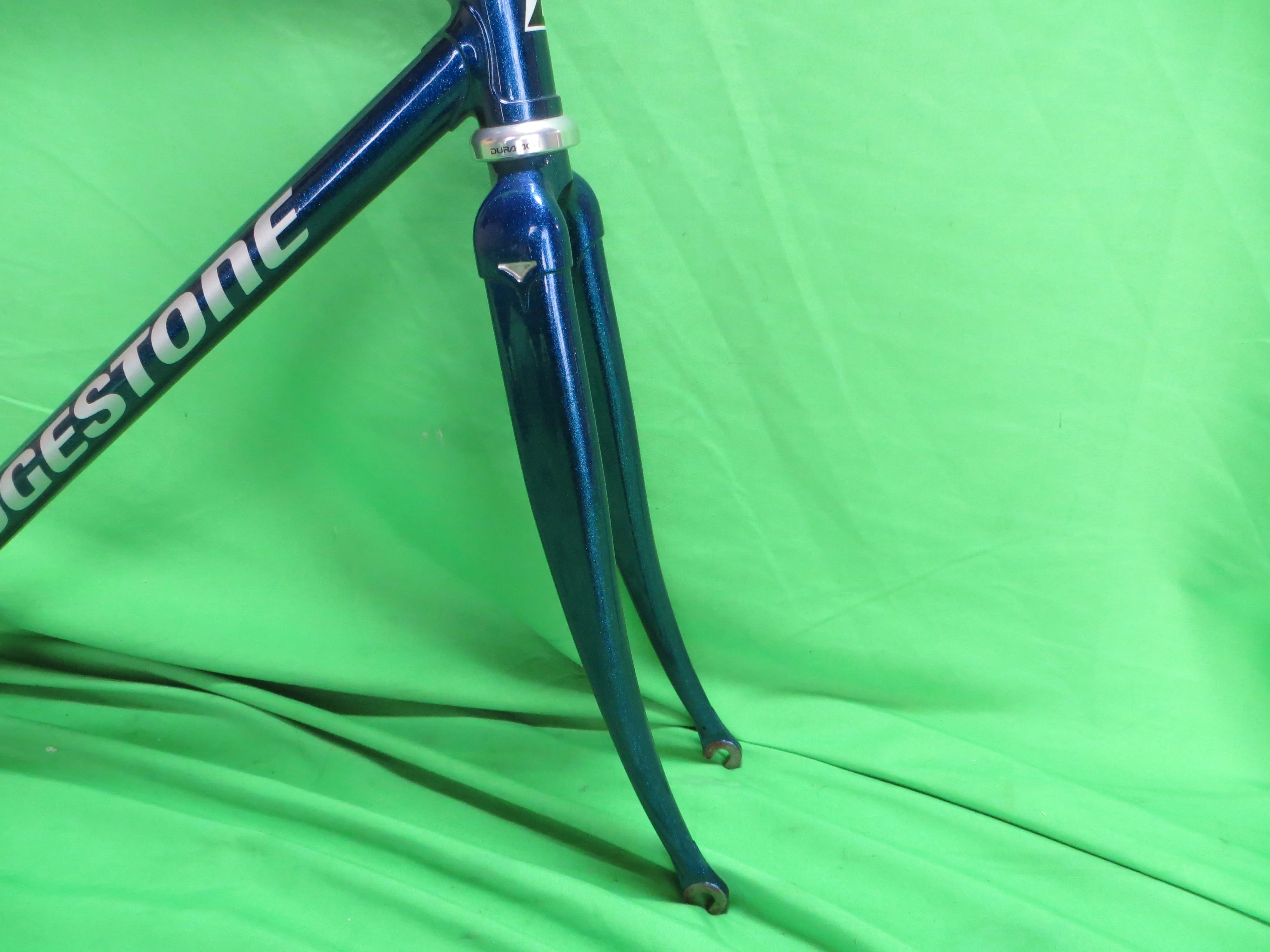 Bridgestone Columbus Max Fork // Deep Blue Metallic with Super Fine Blue Flake // 49.5cm - Image 11