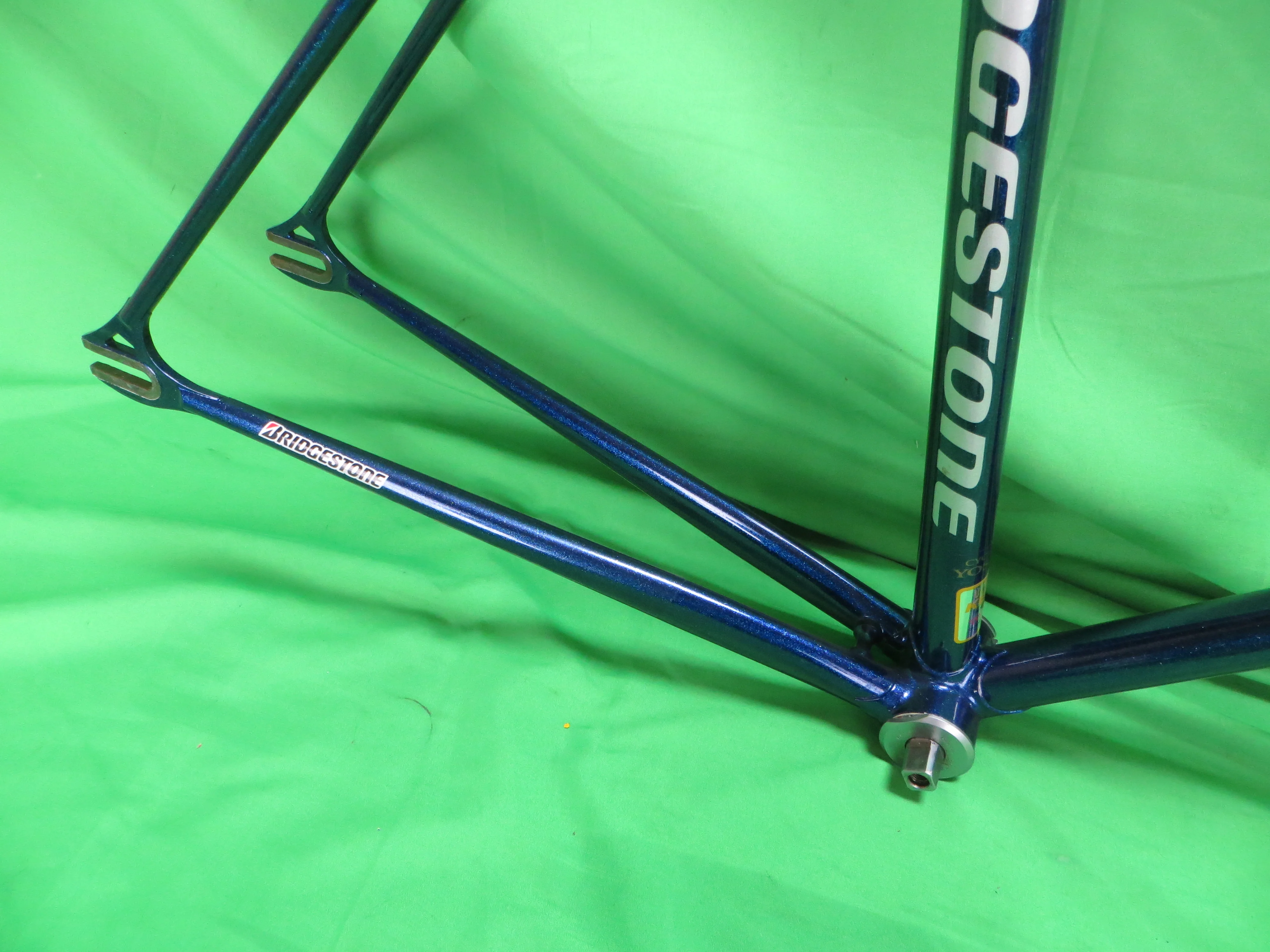 Bridgestone Columbus Max Fork // Deep Blue Metallic with Super Fine Blue Flake // 49.5cm - Image 15