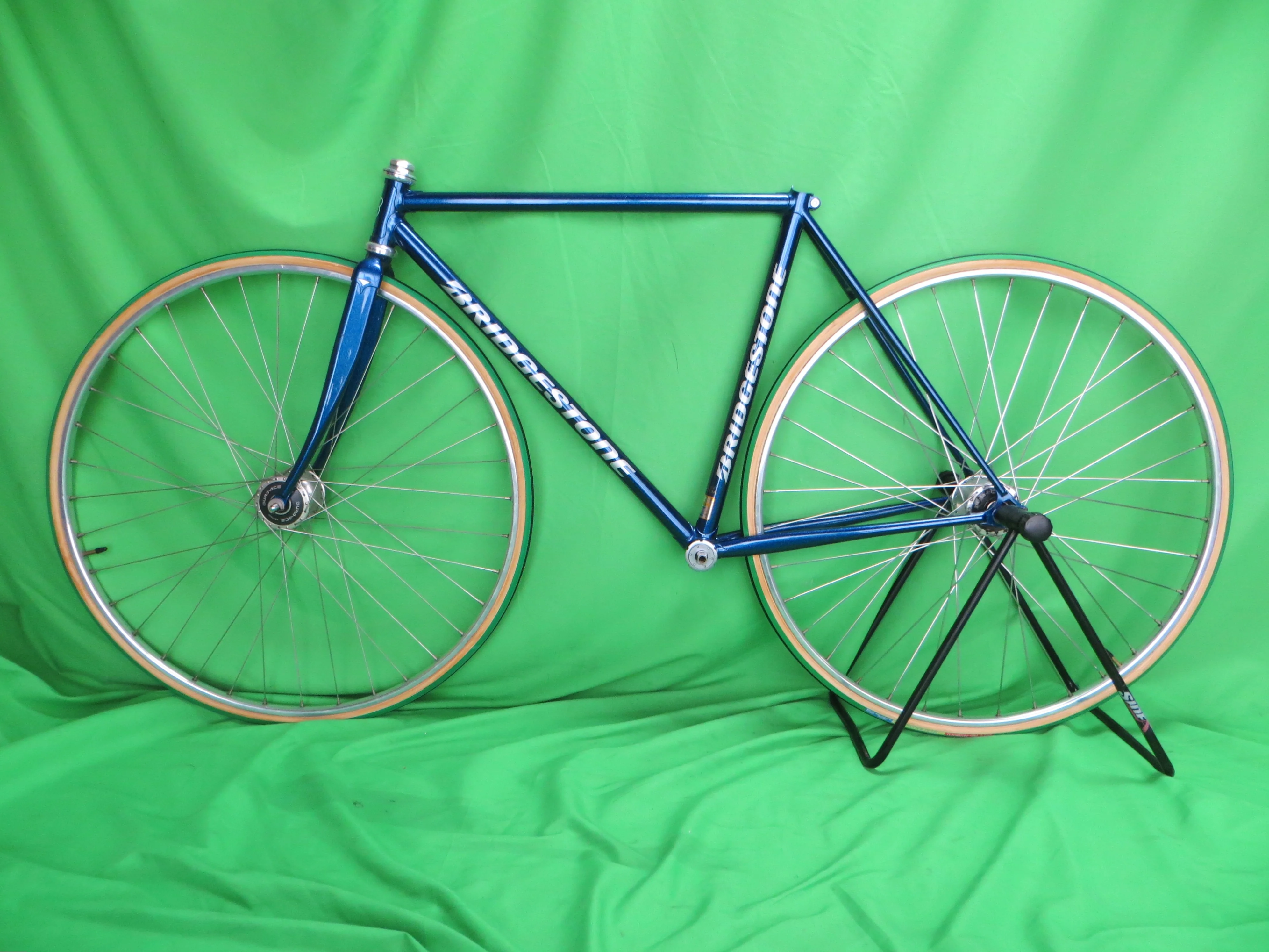 Bridgestone Columbus Max Fork // Deep Blue Metallic with Super Fine Blue Flake // 49.5cm - Image 17