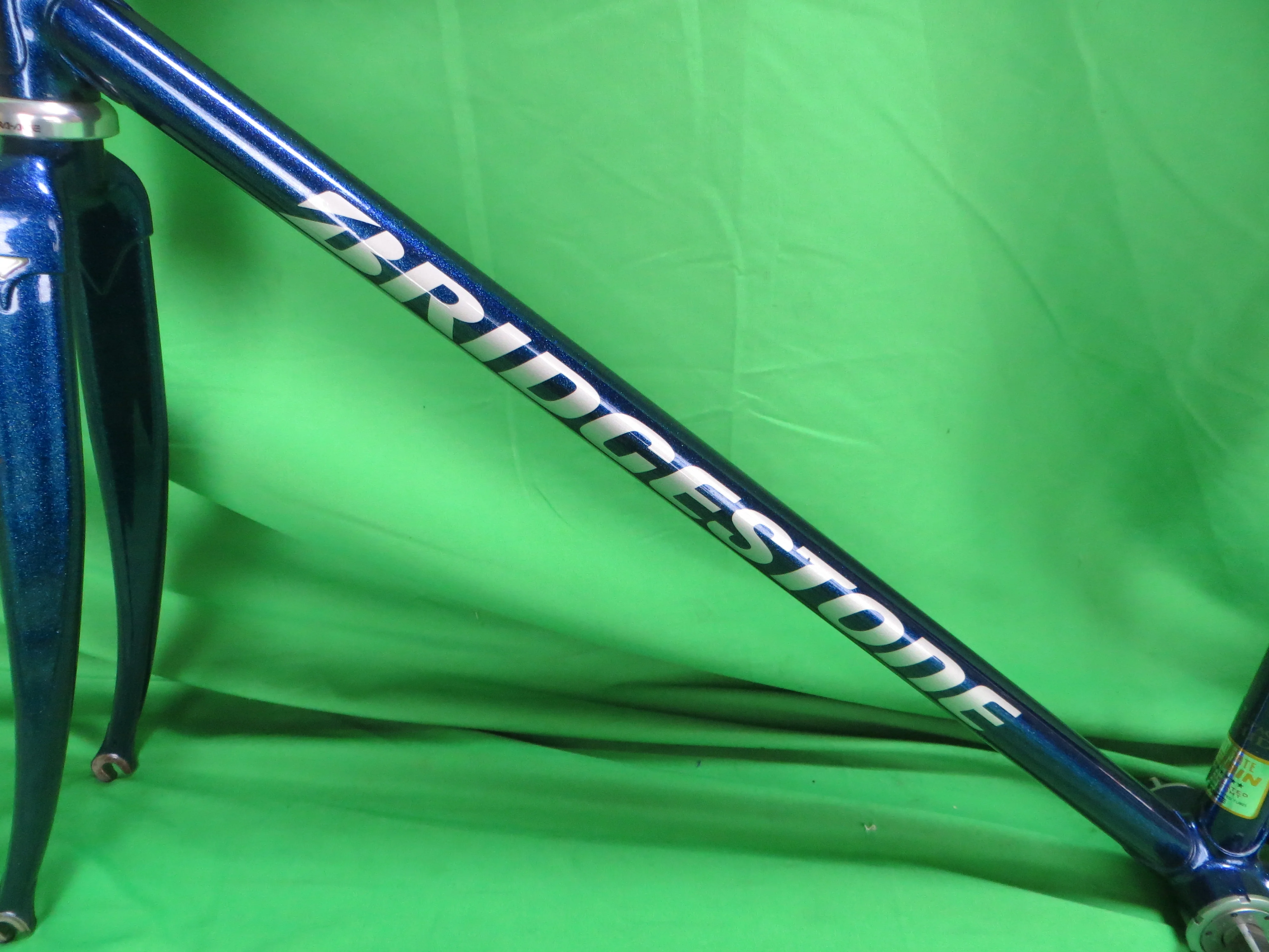 Bridgestone Columbus Max Fork // Deep Blue Metallic with Super Fine Blue Flake // 49.5cm - Image 7