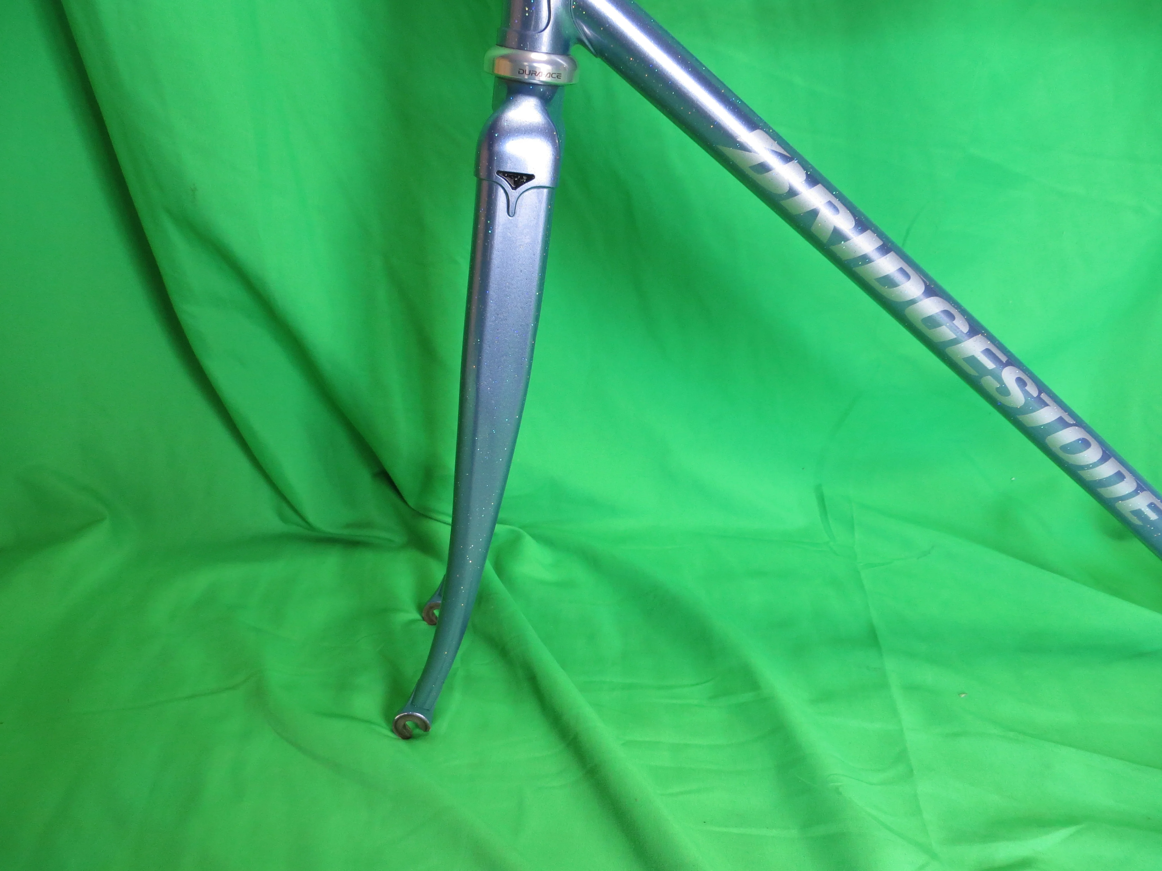 Bridgestone Columbus Max Fork // Grayish Lavender with Rainbow Flake // 49.5cm - Image 3