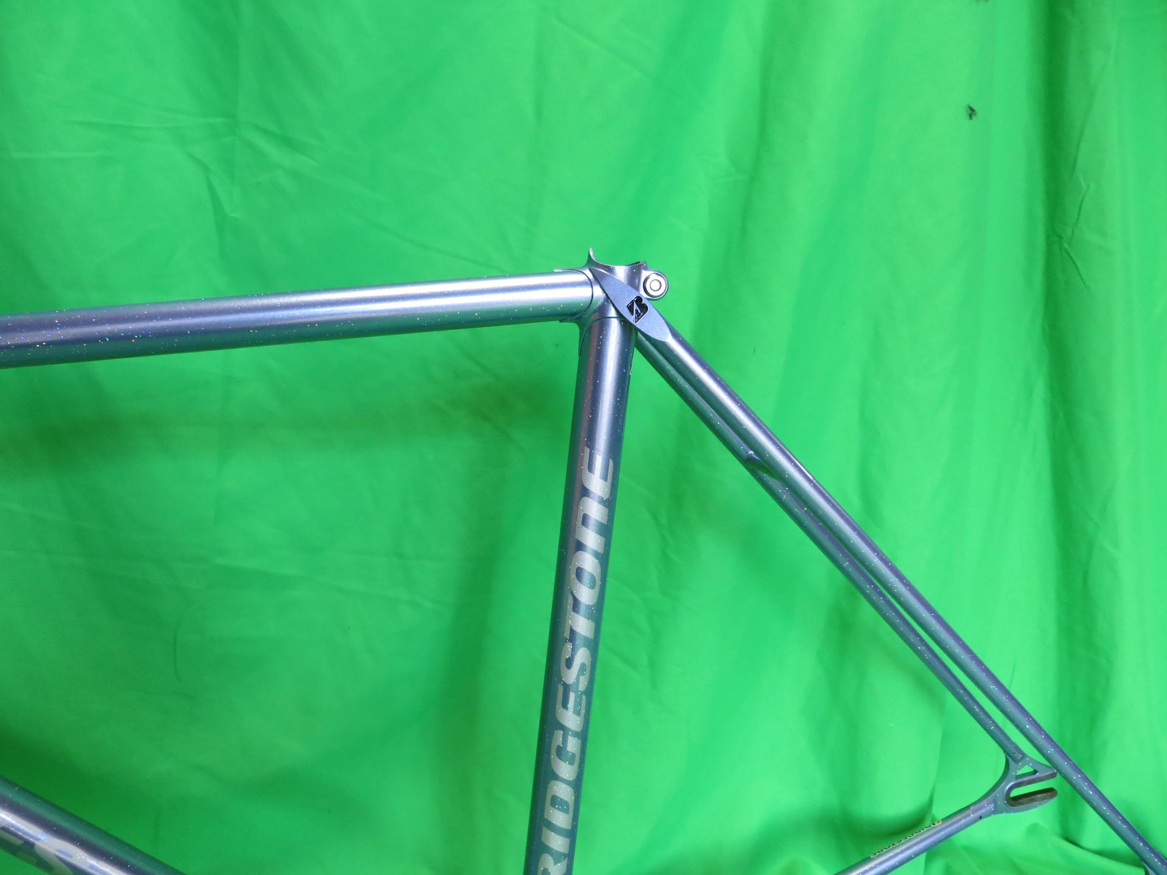 Bridgestone Columbus Max Fork // Grayish Lavender with Rainbow Flake // 49.5cm - Image 5
