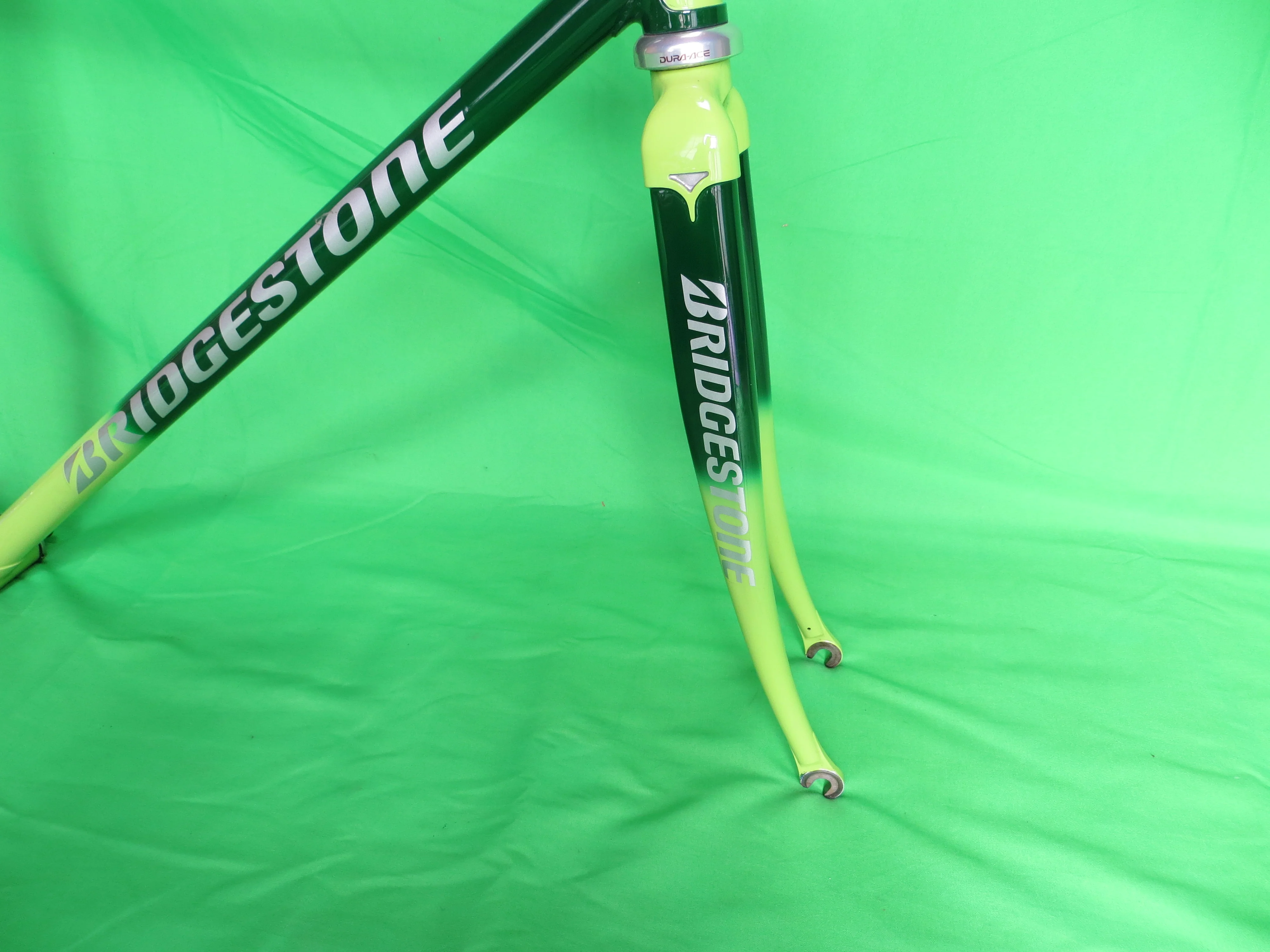 Bridgestone Columbus Max Fork  // Green / Yellowish Green Fade // 50cm - Image 11