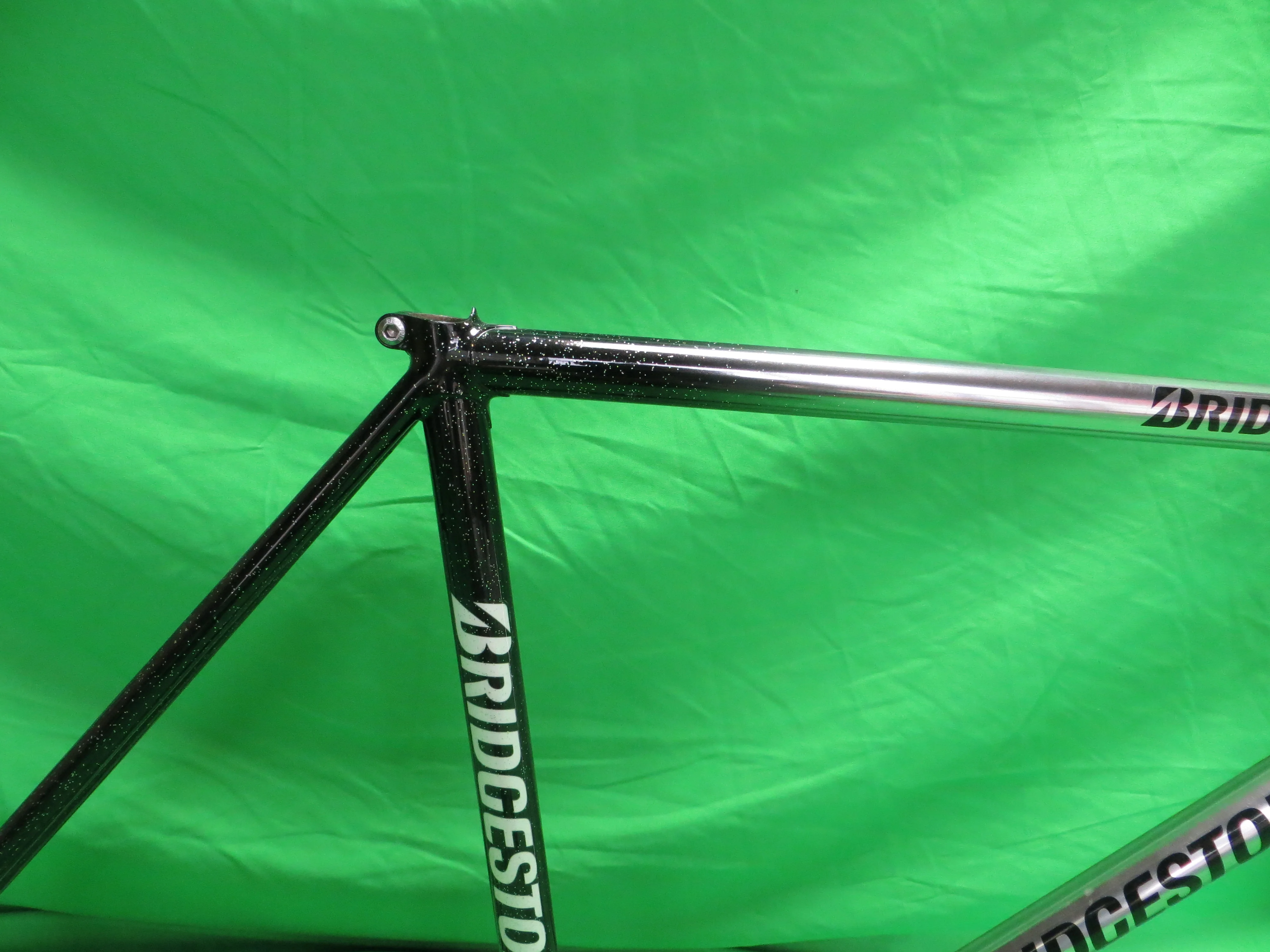 Bridgestone Columbus Max Fork // Mach Silver Black with Silver Flake // 49.5cm - Image 12