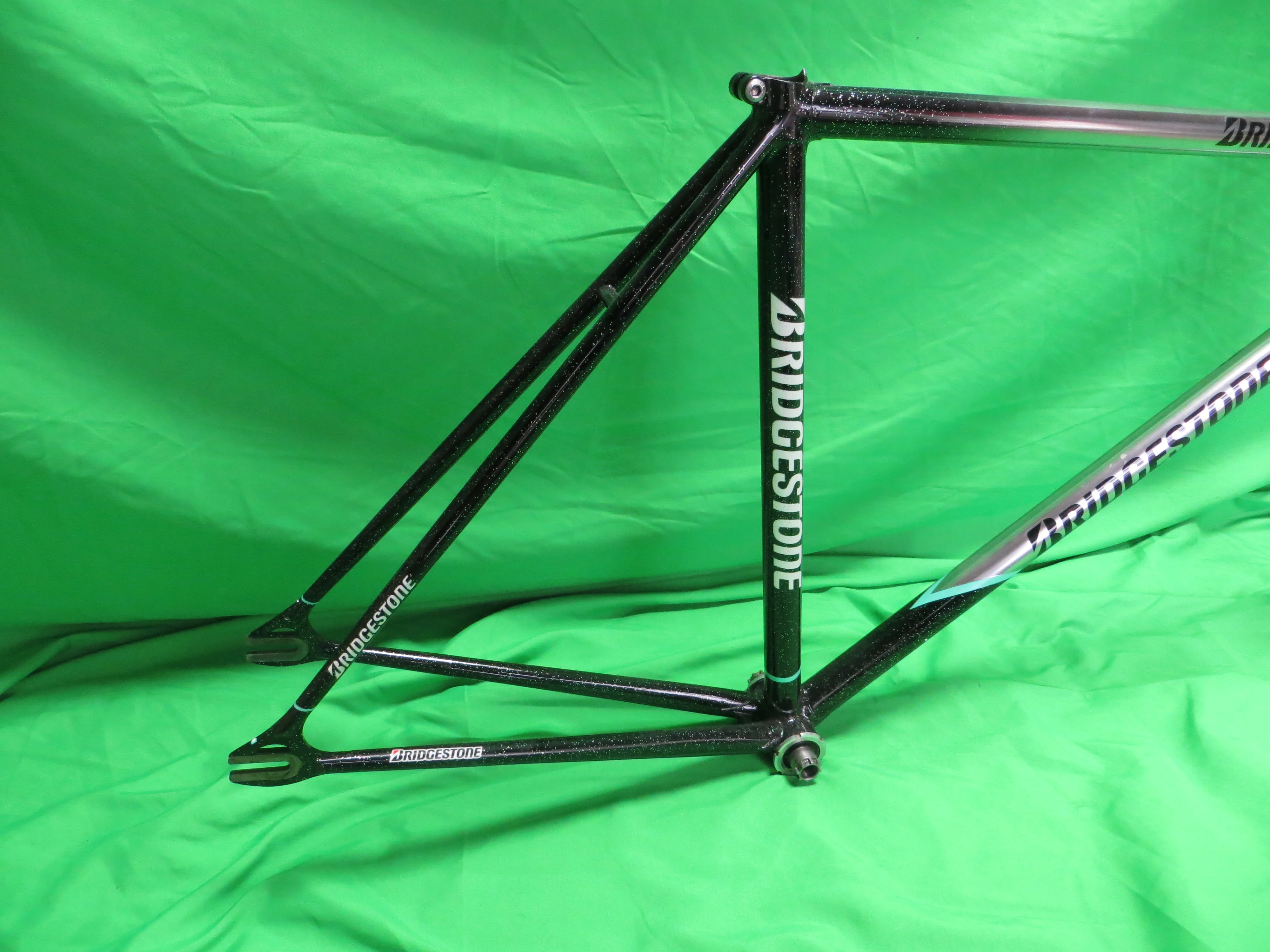 Bridgestone Columbus Max Fork // Mach Silver Black with Silver Flake // 49.5cm - Image 15