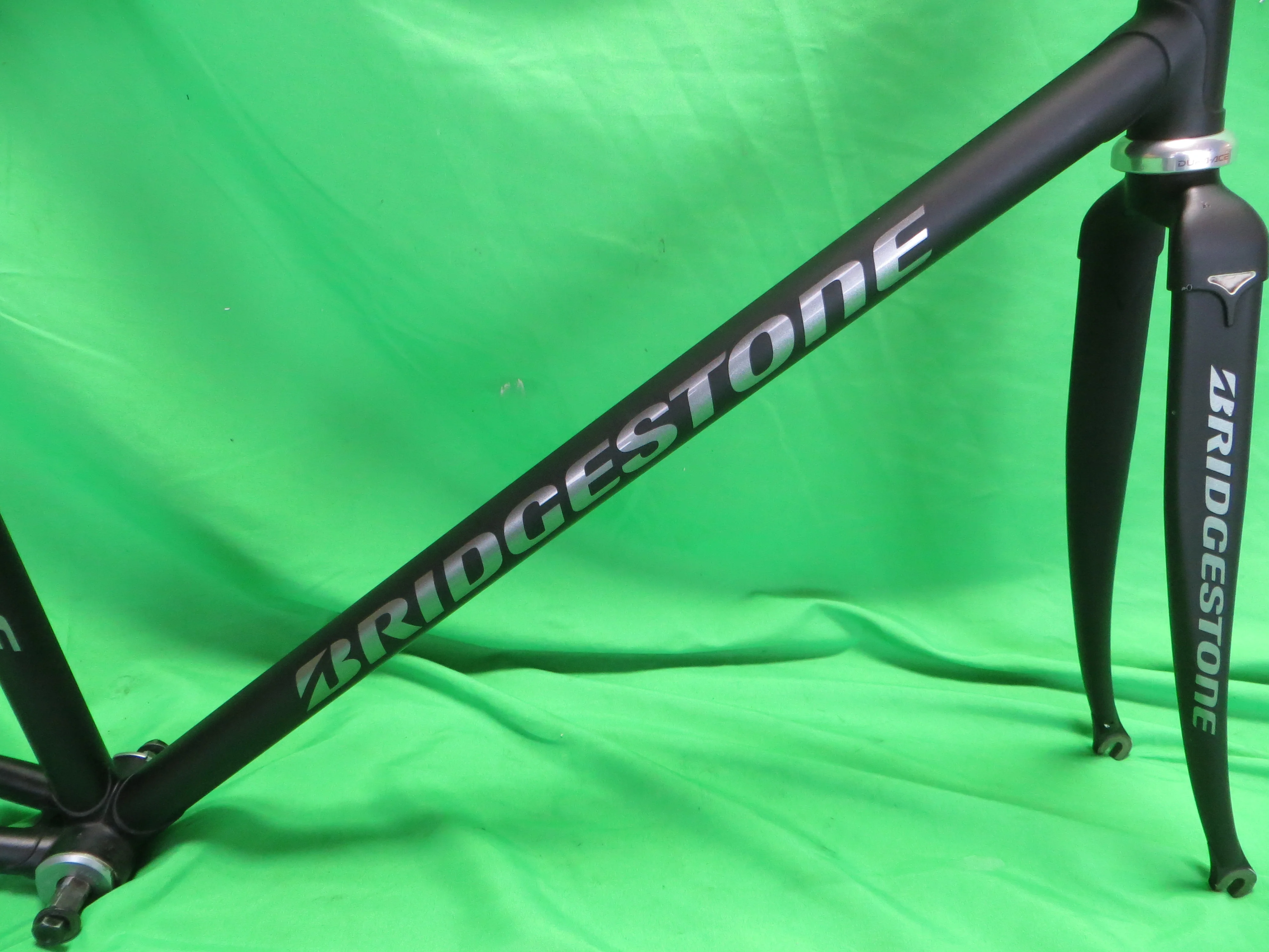Bridgestone Columbus Max Fork // Matte Black 54cm - Image 13