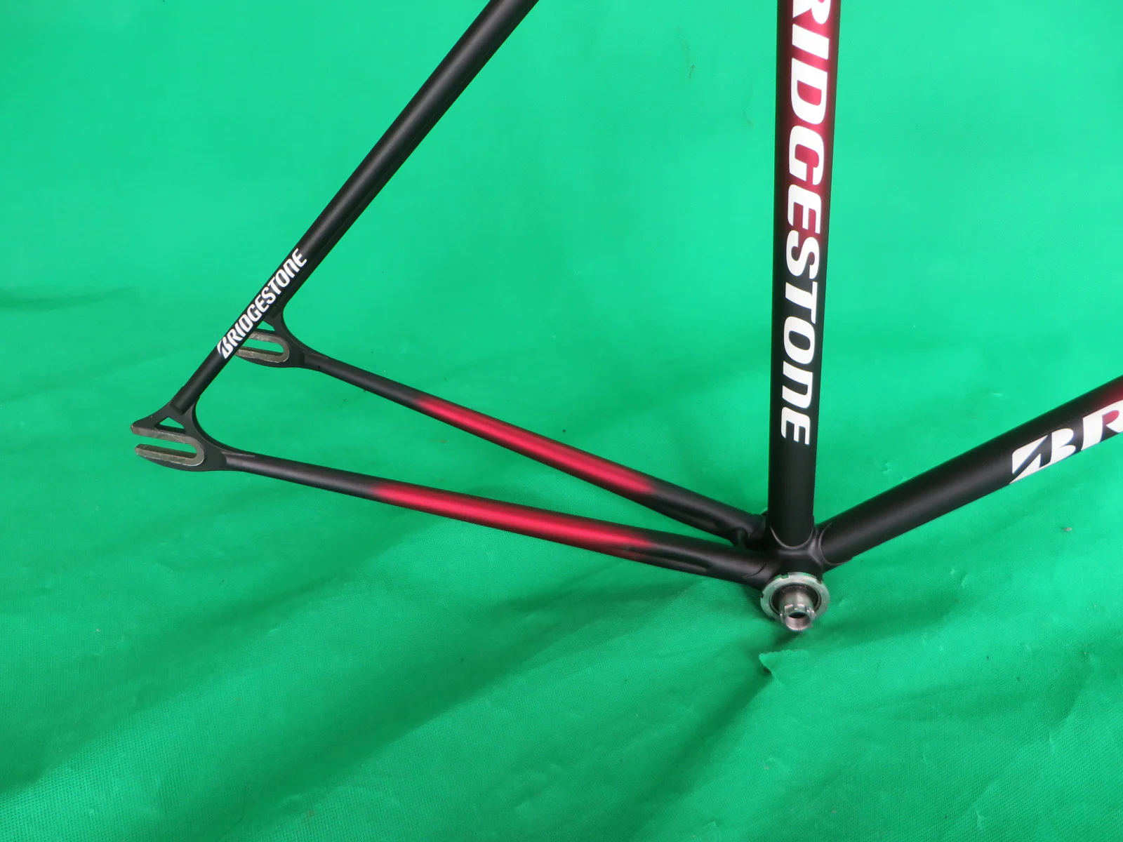 Bridgestone // Matte Black / Matte Red Fade // 50cm - Image 14