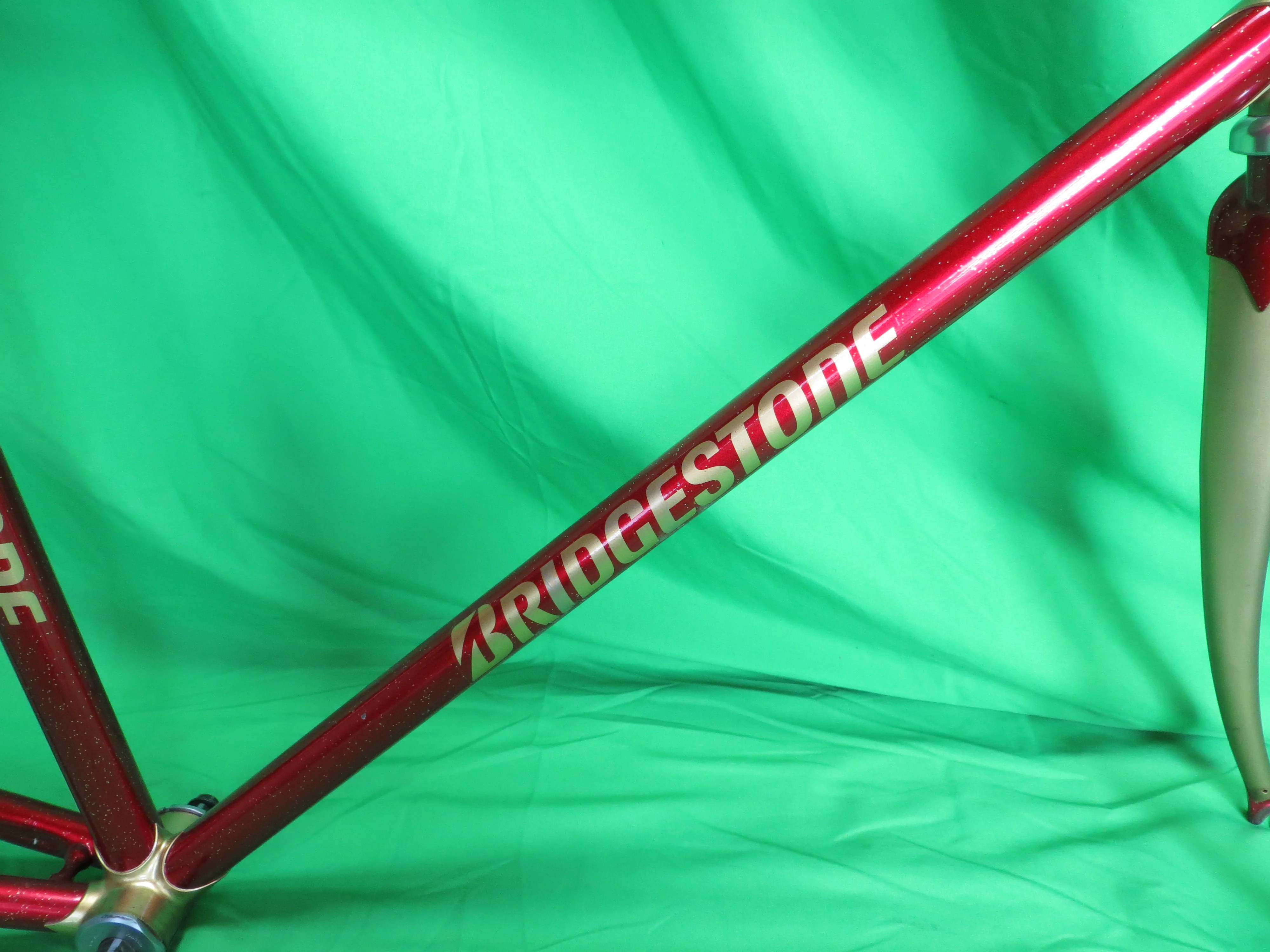 BRIDGESTONE Columbus Max Fork // Red / Gold Lugs with Gold Flake // 53.5cm - Image 14