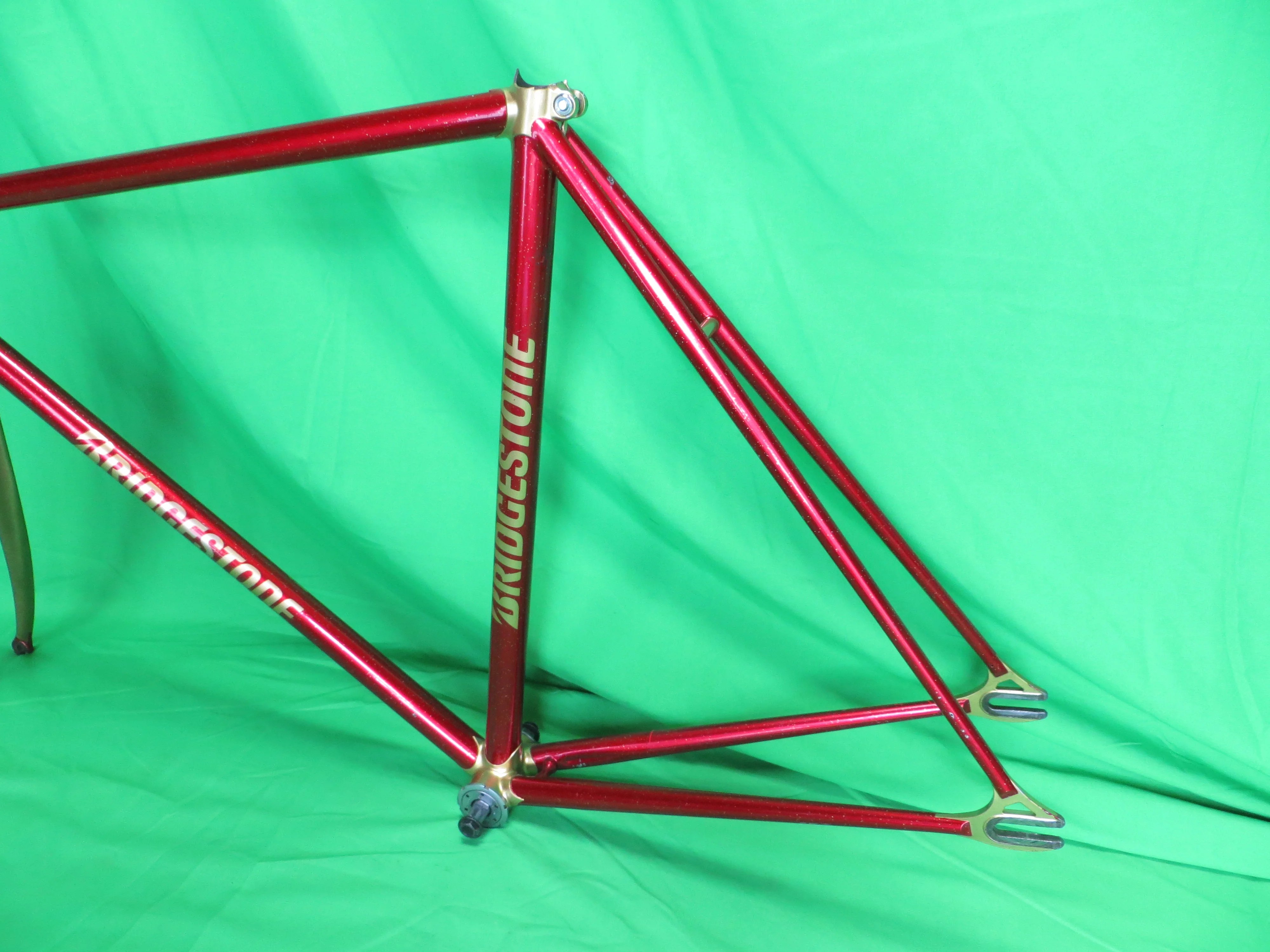 BRIDGESTONE Columbus Max Fork // Red / Gold Lugs with Gold Flake // 53.5cm - Image 9