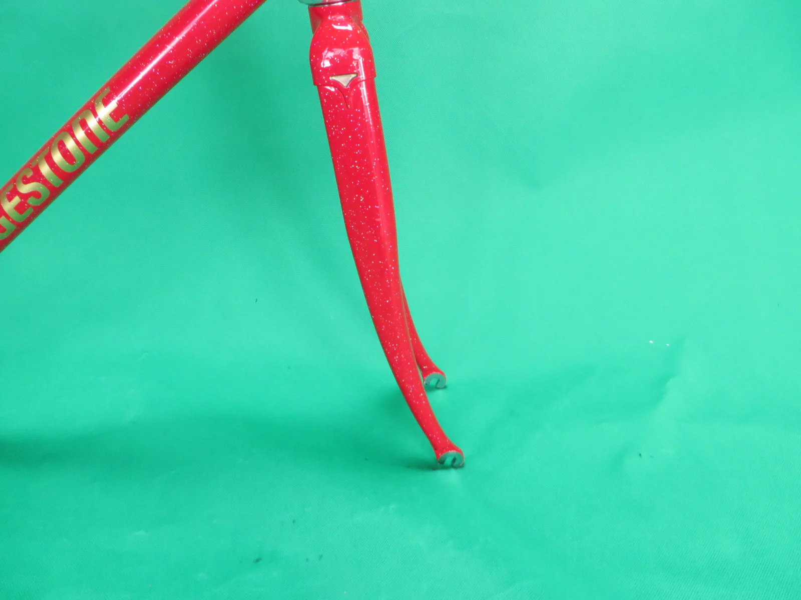 Bridgestone Columbus Max Fork // Red with rainbow flake // 50.5cm - Image 10