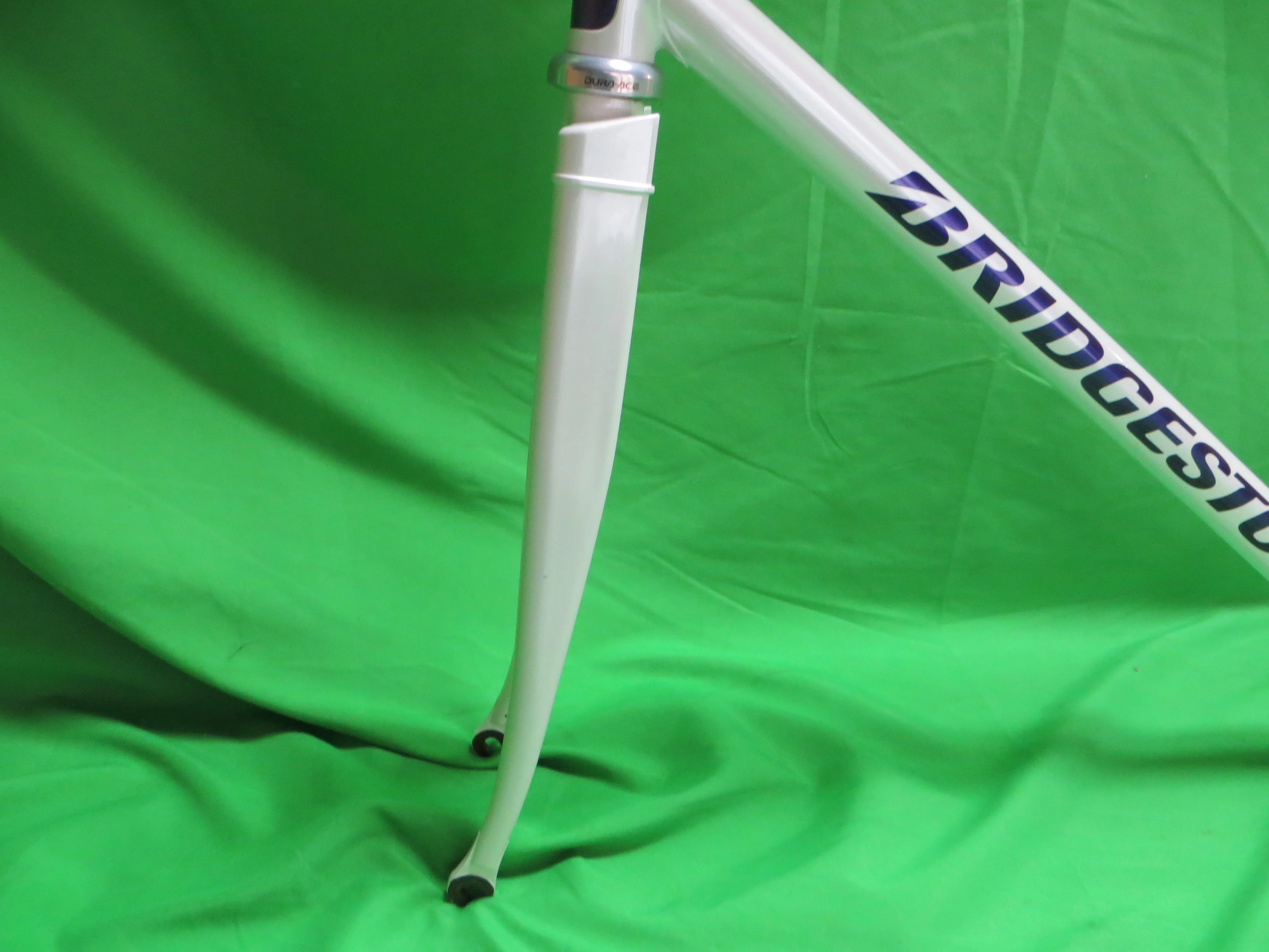 Bridgestone Columbus Max Fork / Reynolds 853 // White / Candy Purple Two Tone // 55cm - Image 3