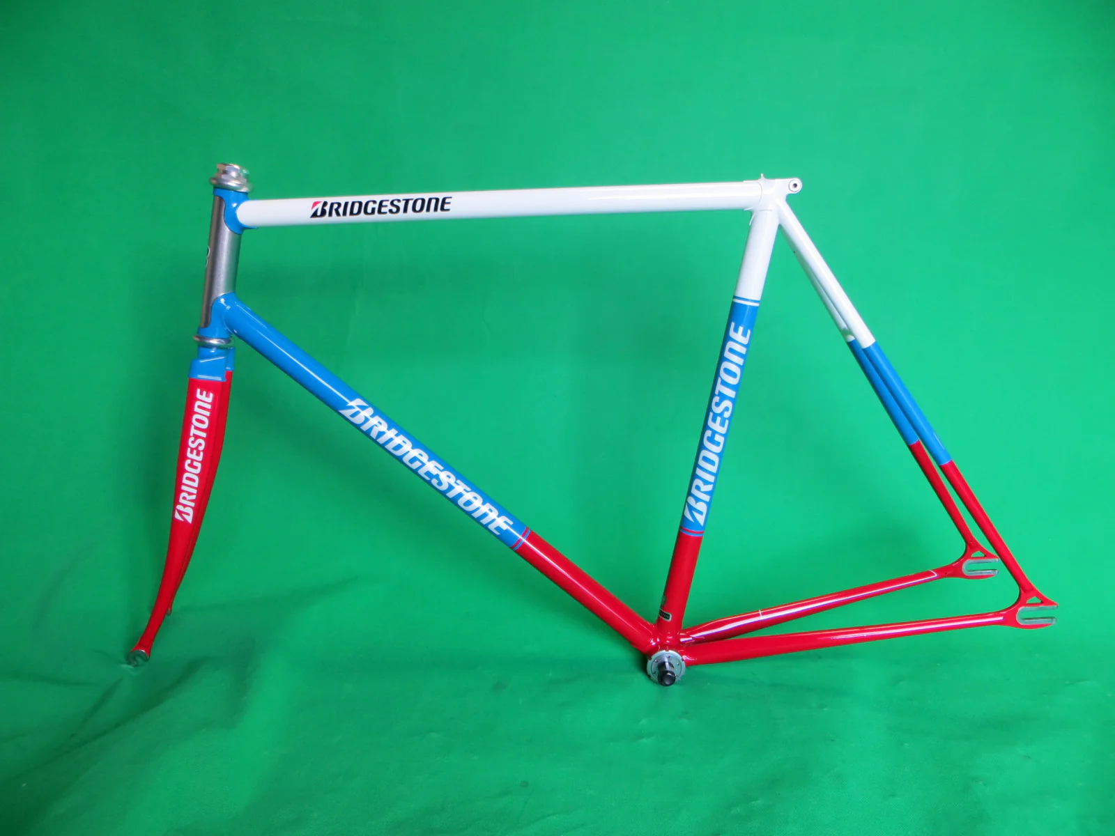 BRIDGESTONE // Columbus Max Fork // Russian Tricolor // used by Denis Dmitriev // 54.5cm