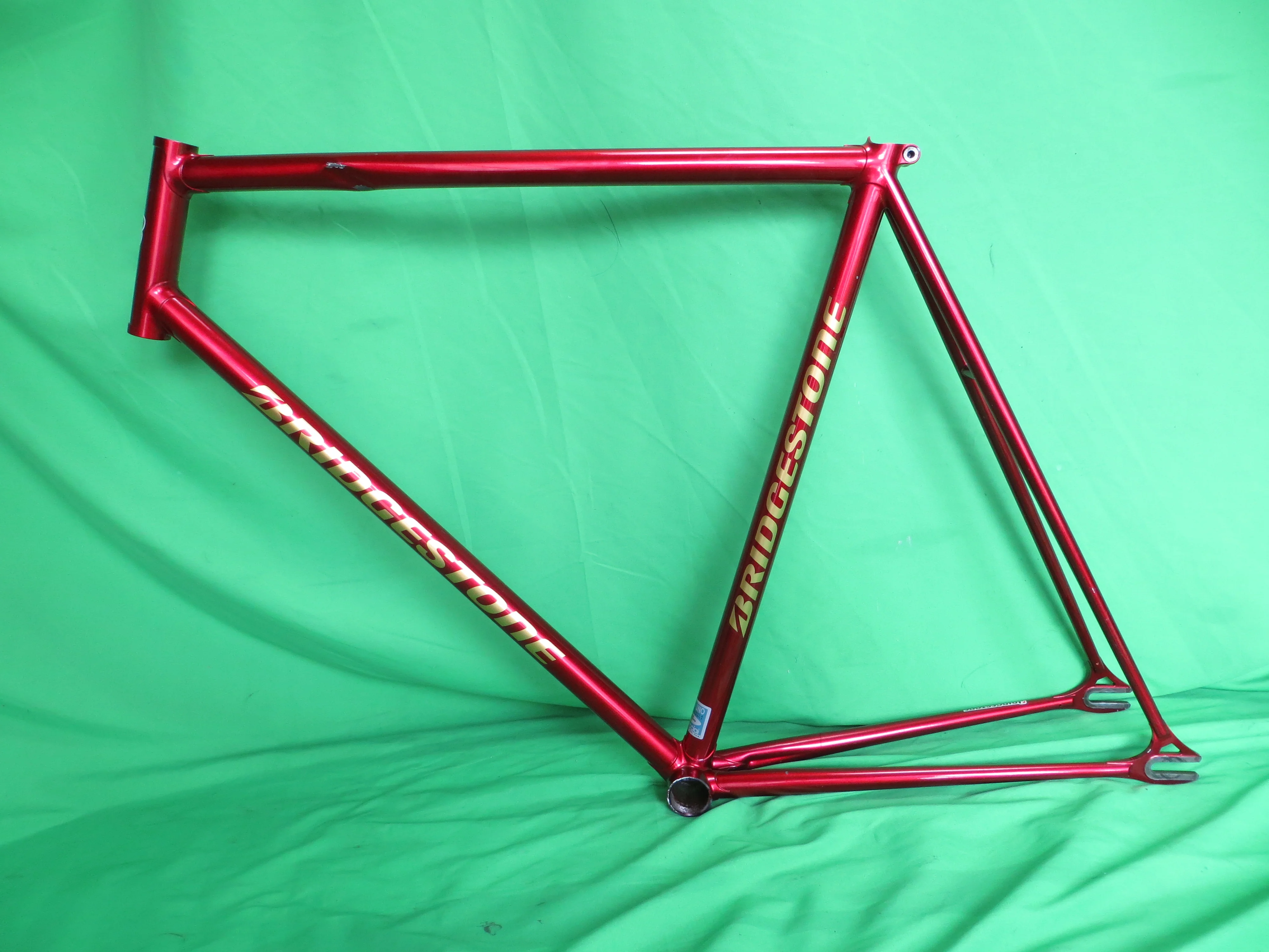 Bridgestone Dedacciai Zero Uno  // Deep Red Metallic // 57.5cm // For Repairs /260422