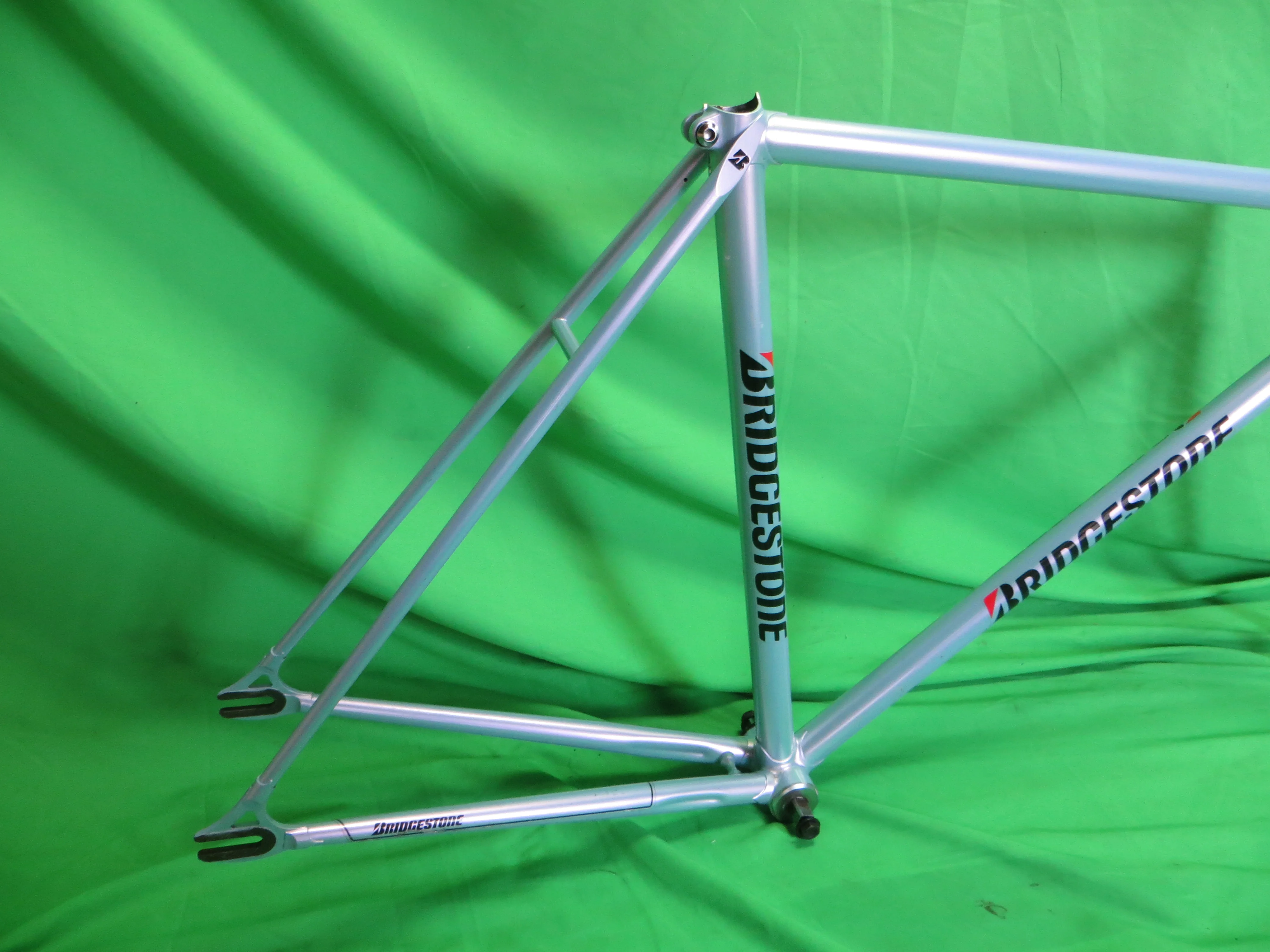 Bridgestone // Grayish Light Blue with Pearl Finish // 50.5cm - Image 15