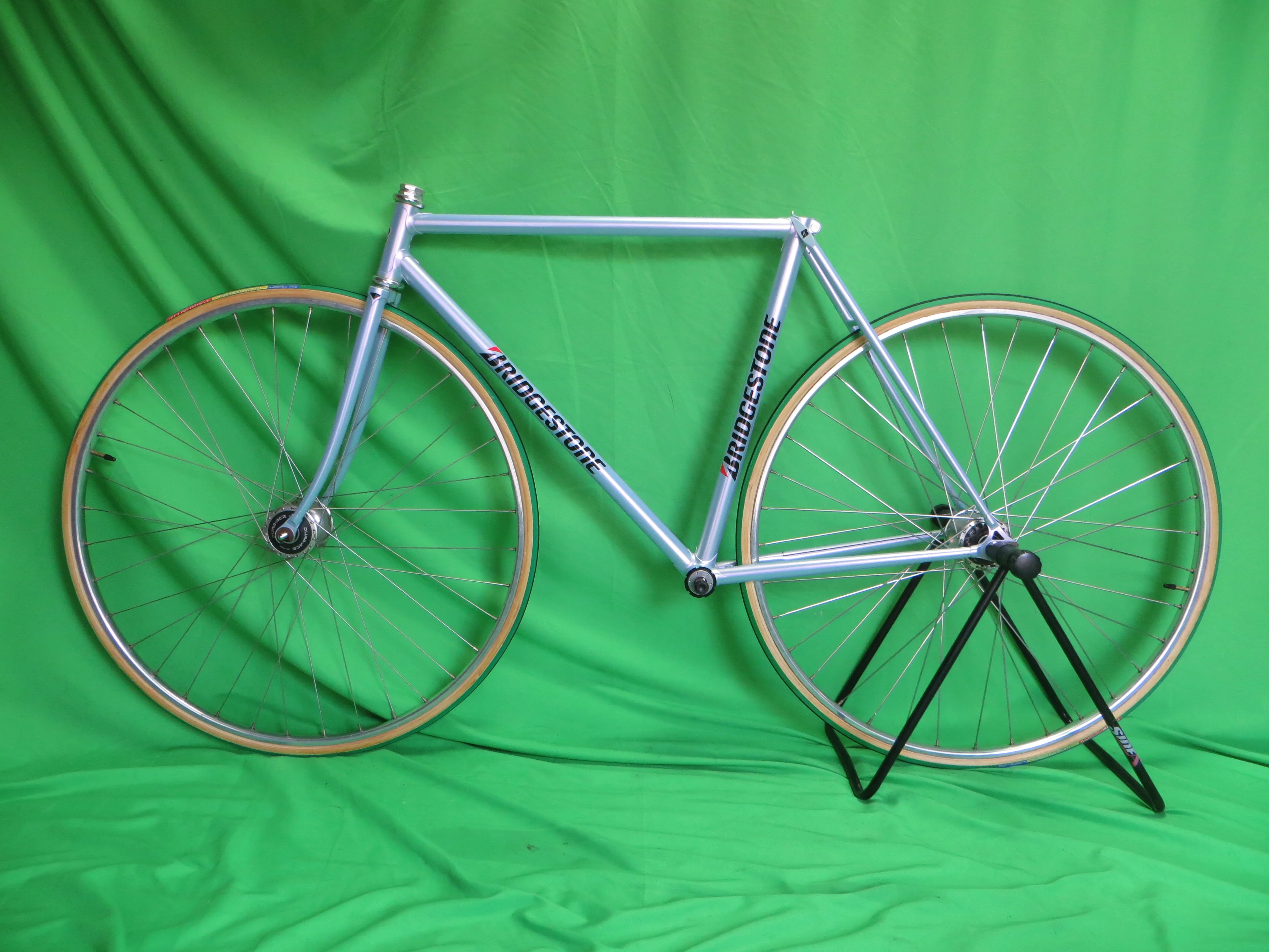 Bridgestone // Grayish Light Blue with Pearl Finish // 50.5cm - Image 16