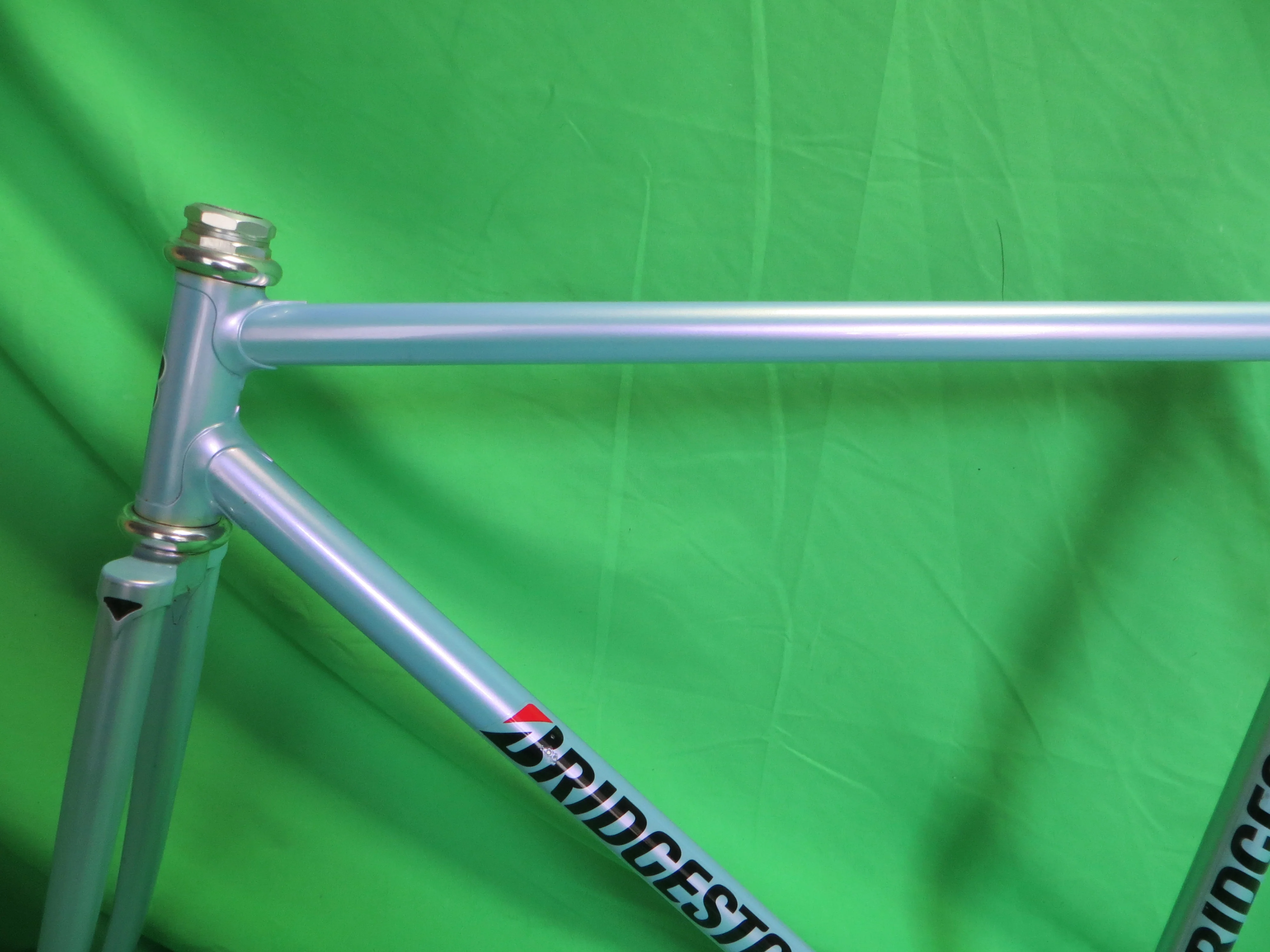 Bridgestone // Grayish Light Blue with Pearl Finish // 50.5cm - Image 4