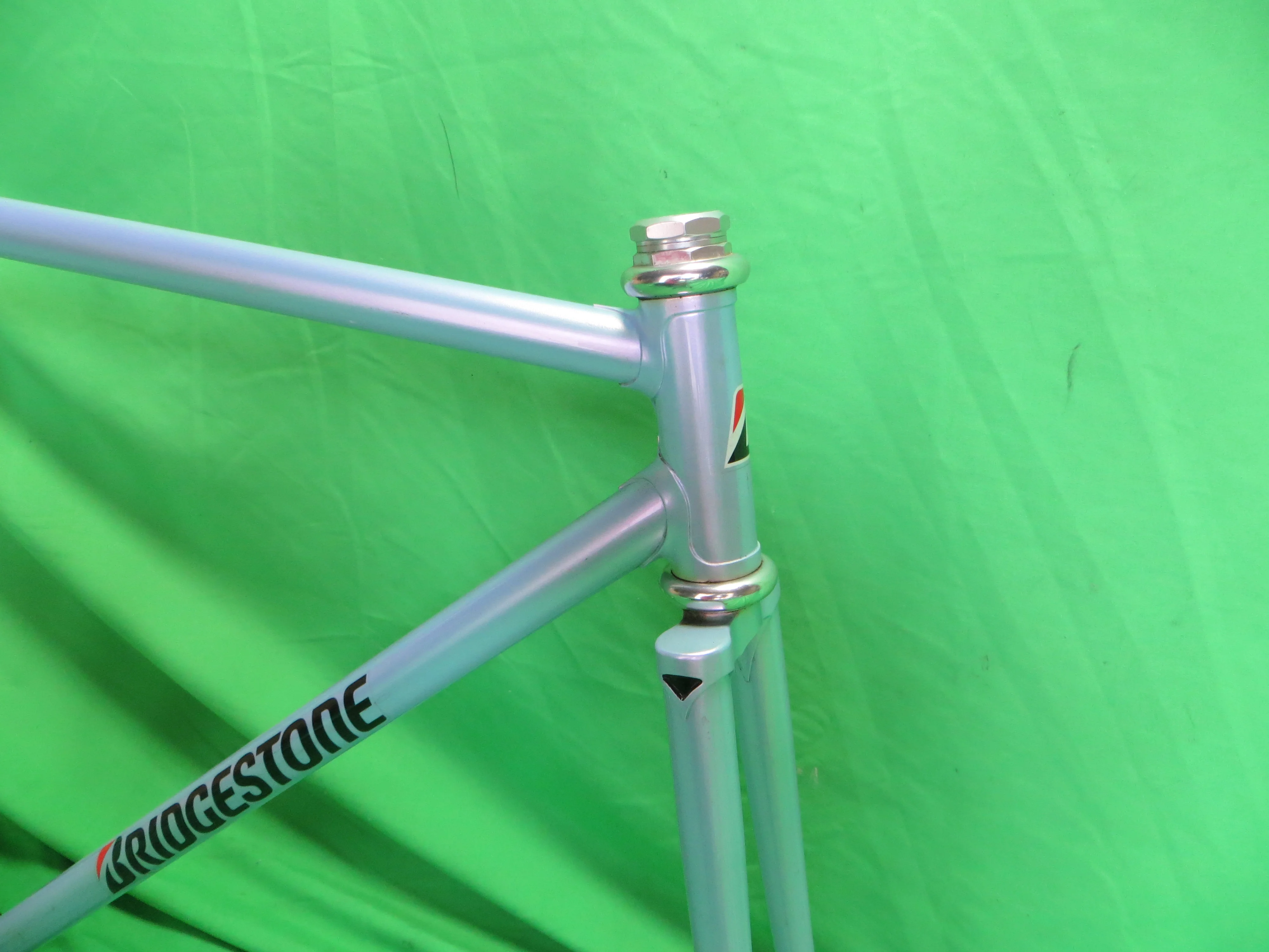Bridgestone // Grayish Light Blue with Pearl Finish // 50.5cm - Image 9