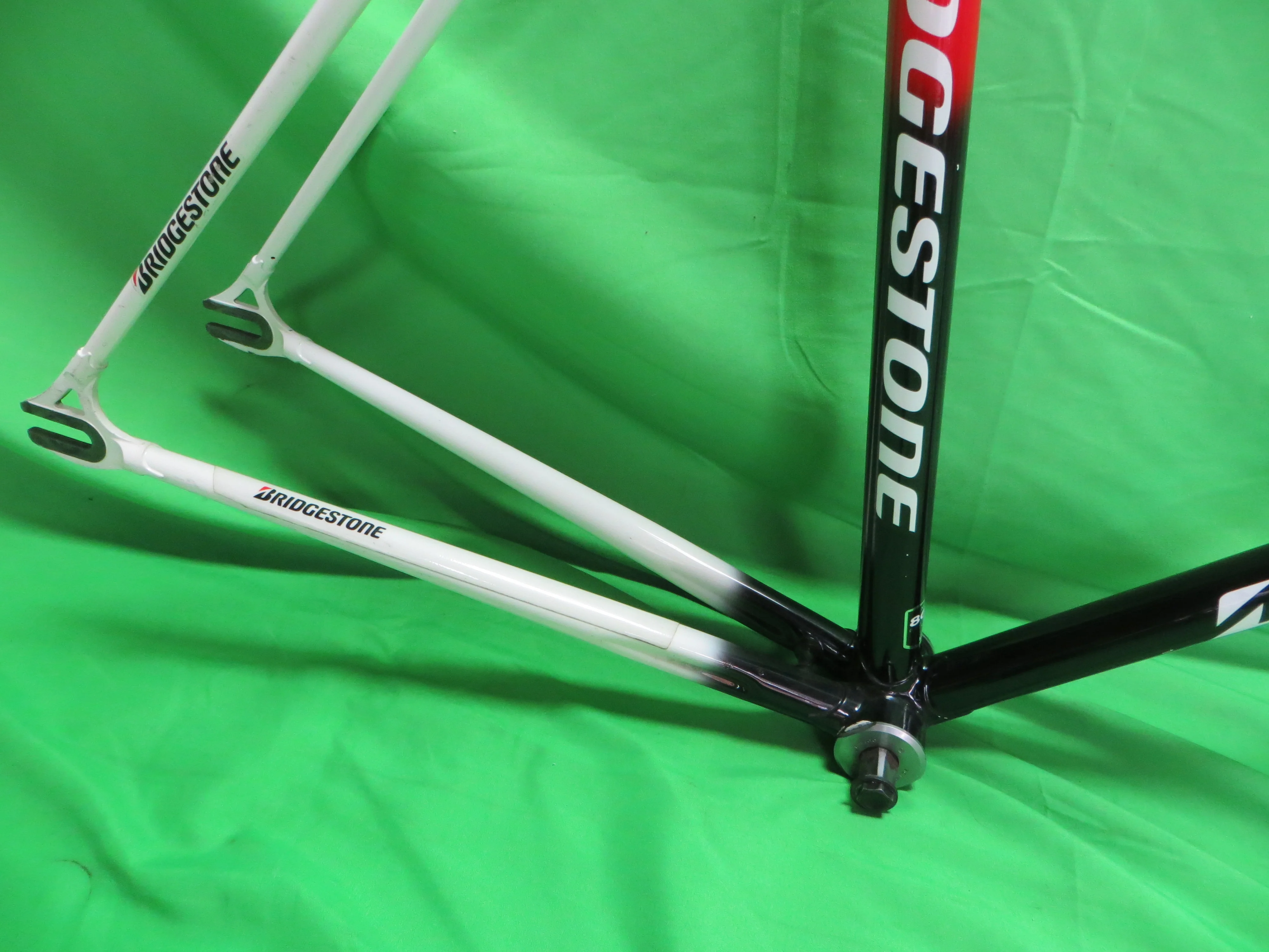 Bridgestone Kaisei 8630R // White/Black/Red Tri-color // 49.5cm - Image 14