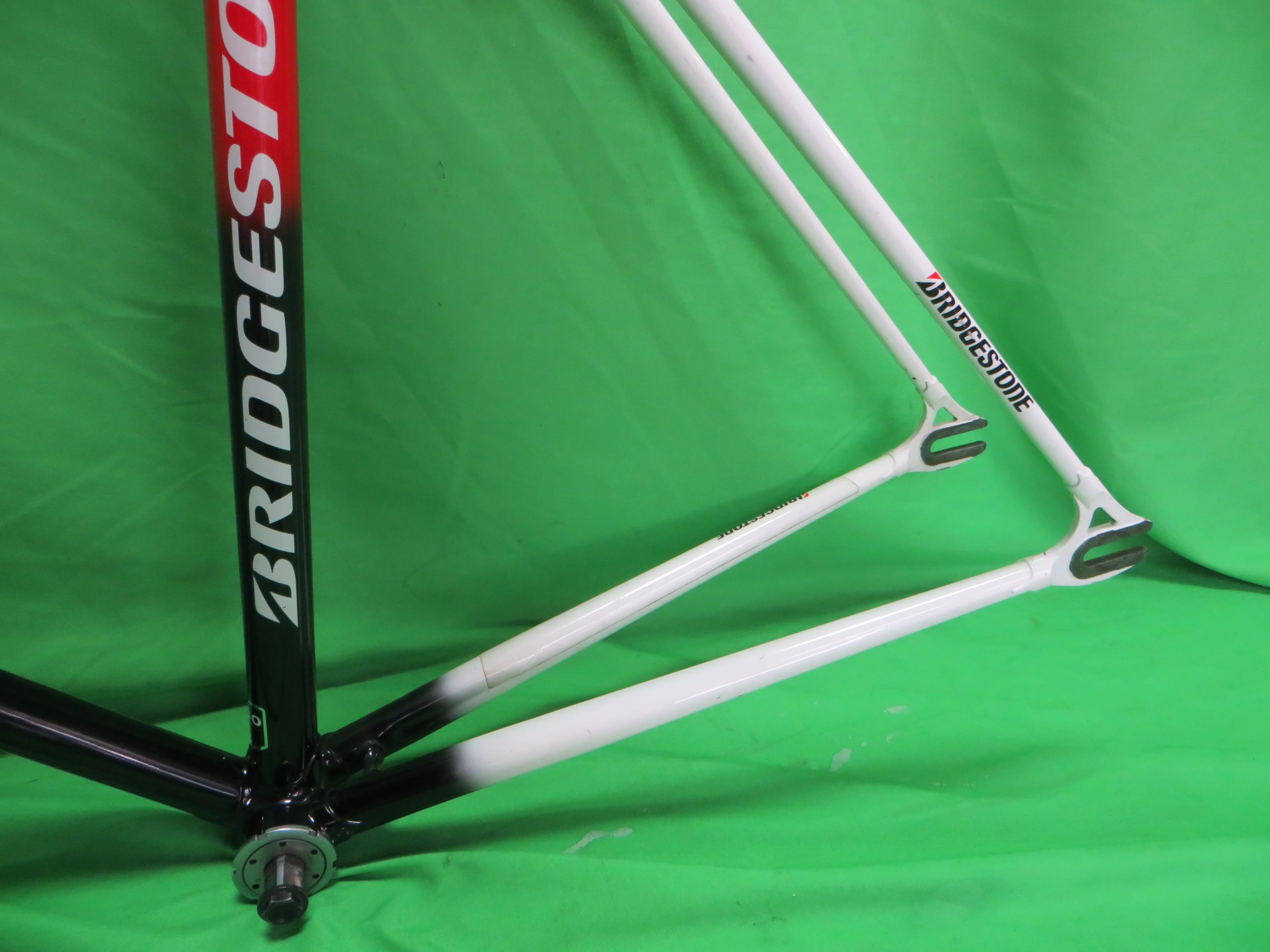 Bridgestone Kaisei 8630R // White/Black/Red Tri-color // 49.5cm - Image 7