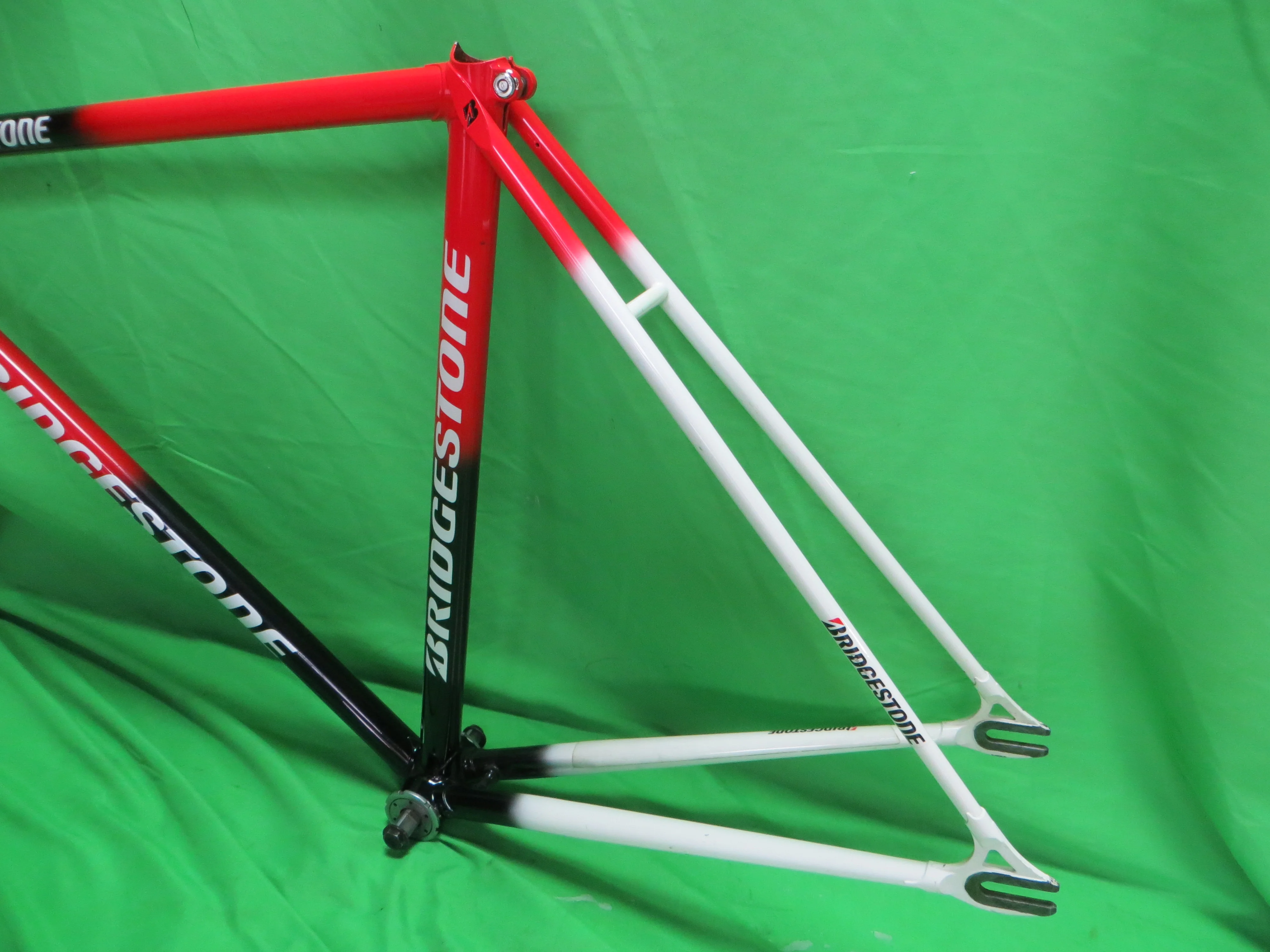 Bridgestone Kaisei 8630R // White/Black/Red Tri-color // 49.5cm - Image 8