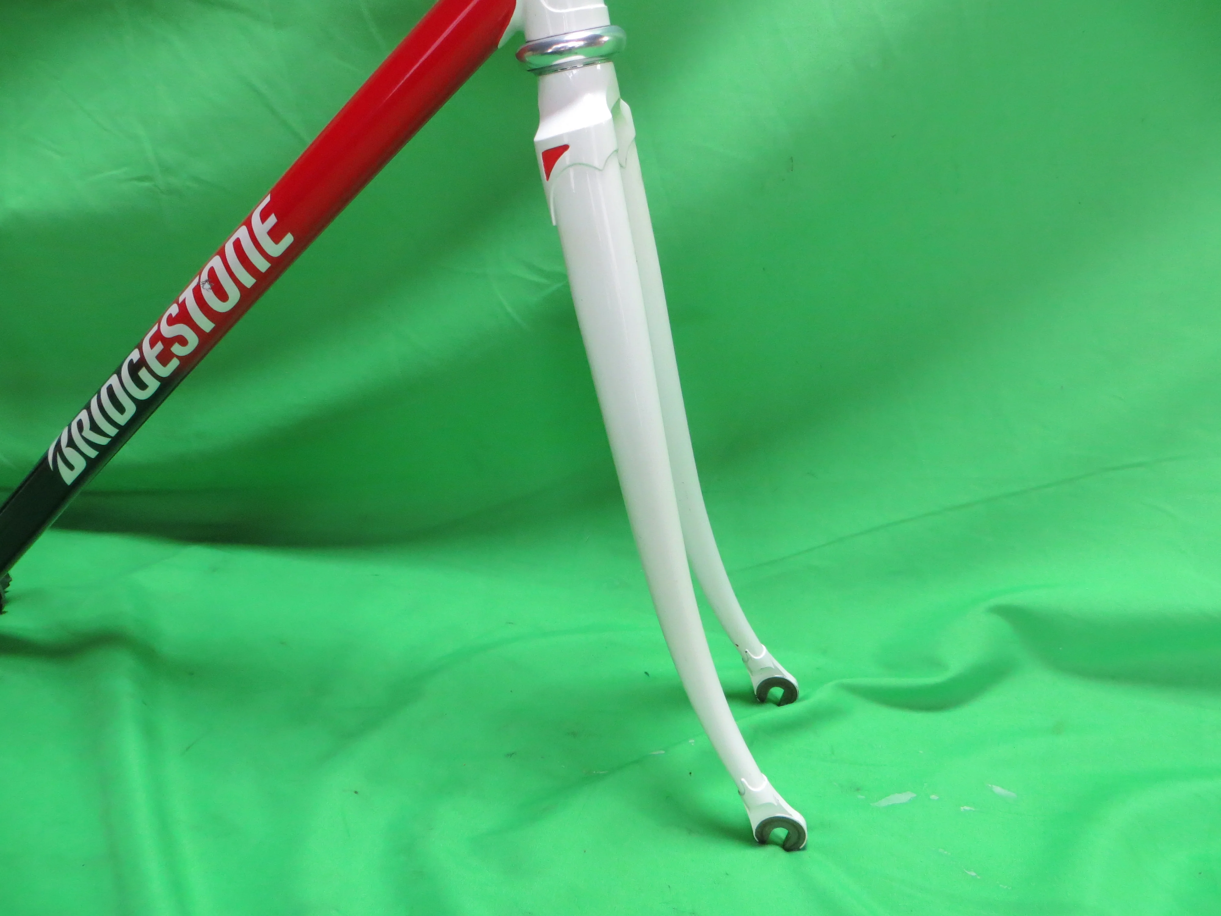 Bridgestone Kaisei 8630R // White/Black/Red Tri-color // 50.5cm - Image 10