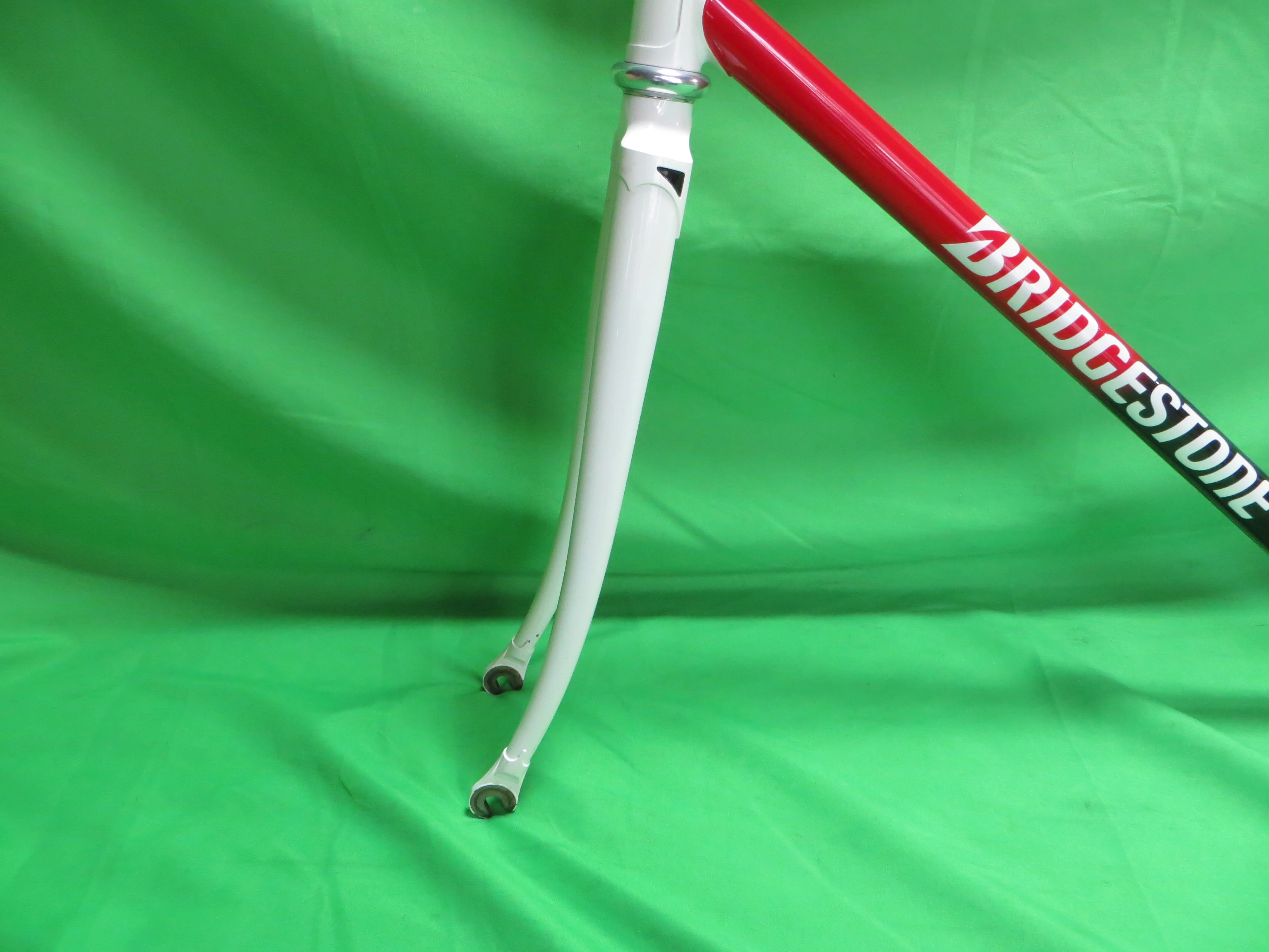 Bridgestone Kaisei 8630R // White/Black/Red Tri-color // 50.5cm - Image 3