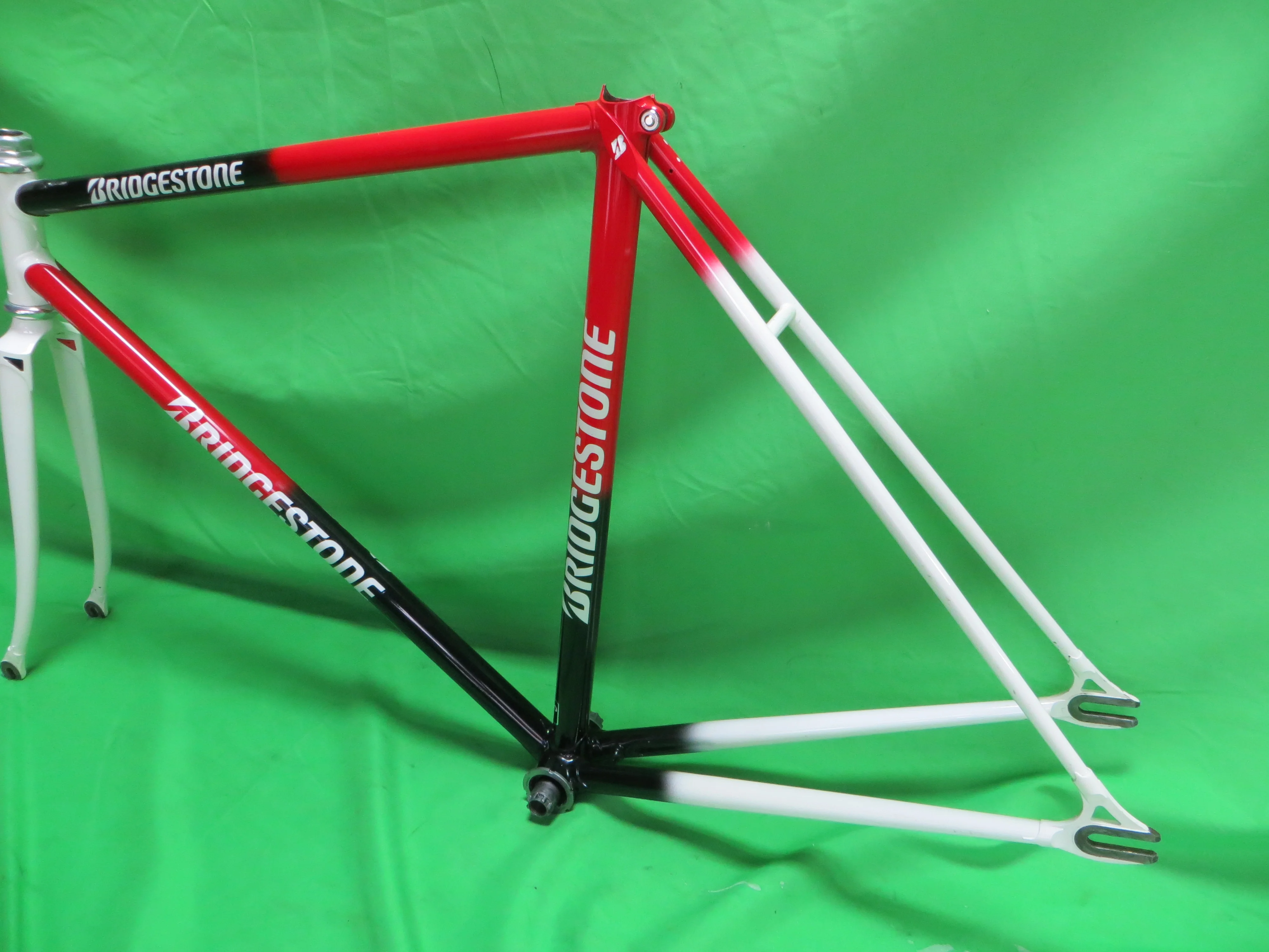 Bridgestone Kaisei 8630R // White/Black/Red Tri-color // 50.5cm - Image 8