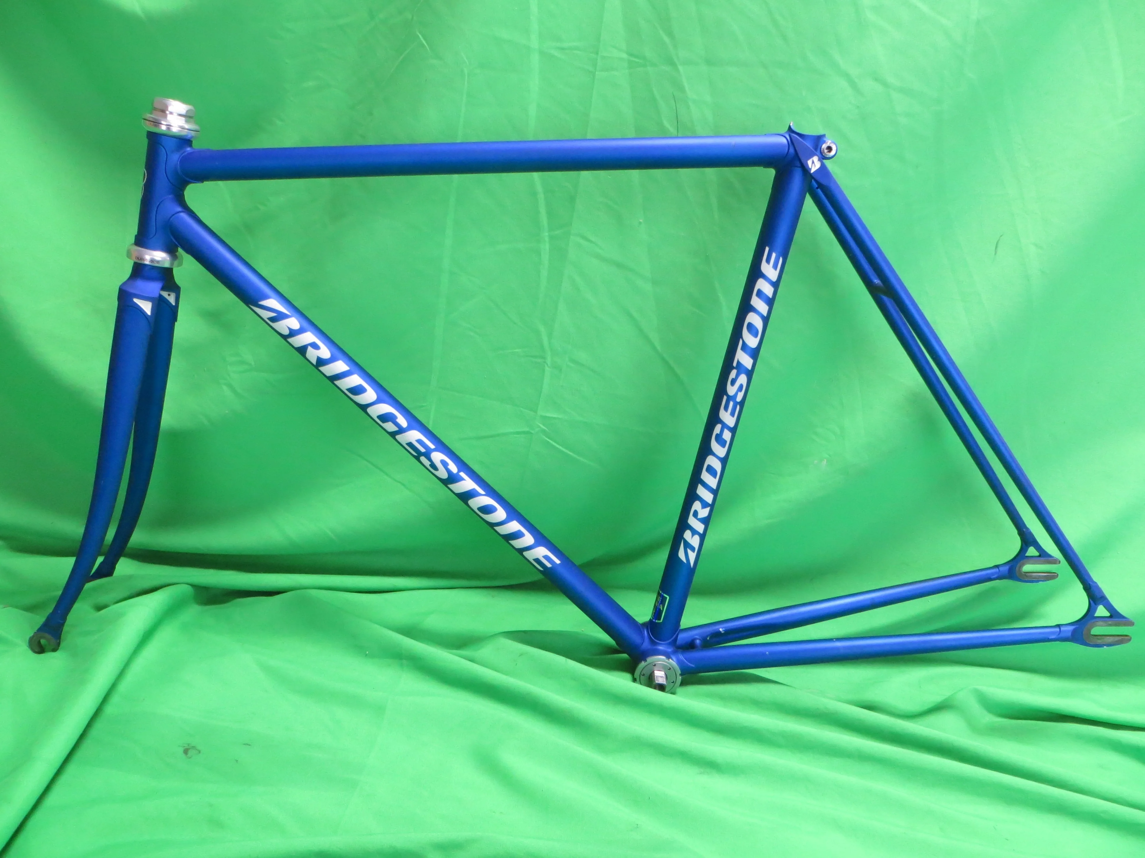 Bridgestone Kaisei Ultima R // Semi Gloss Blue // 50cm