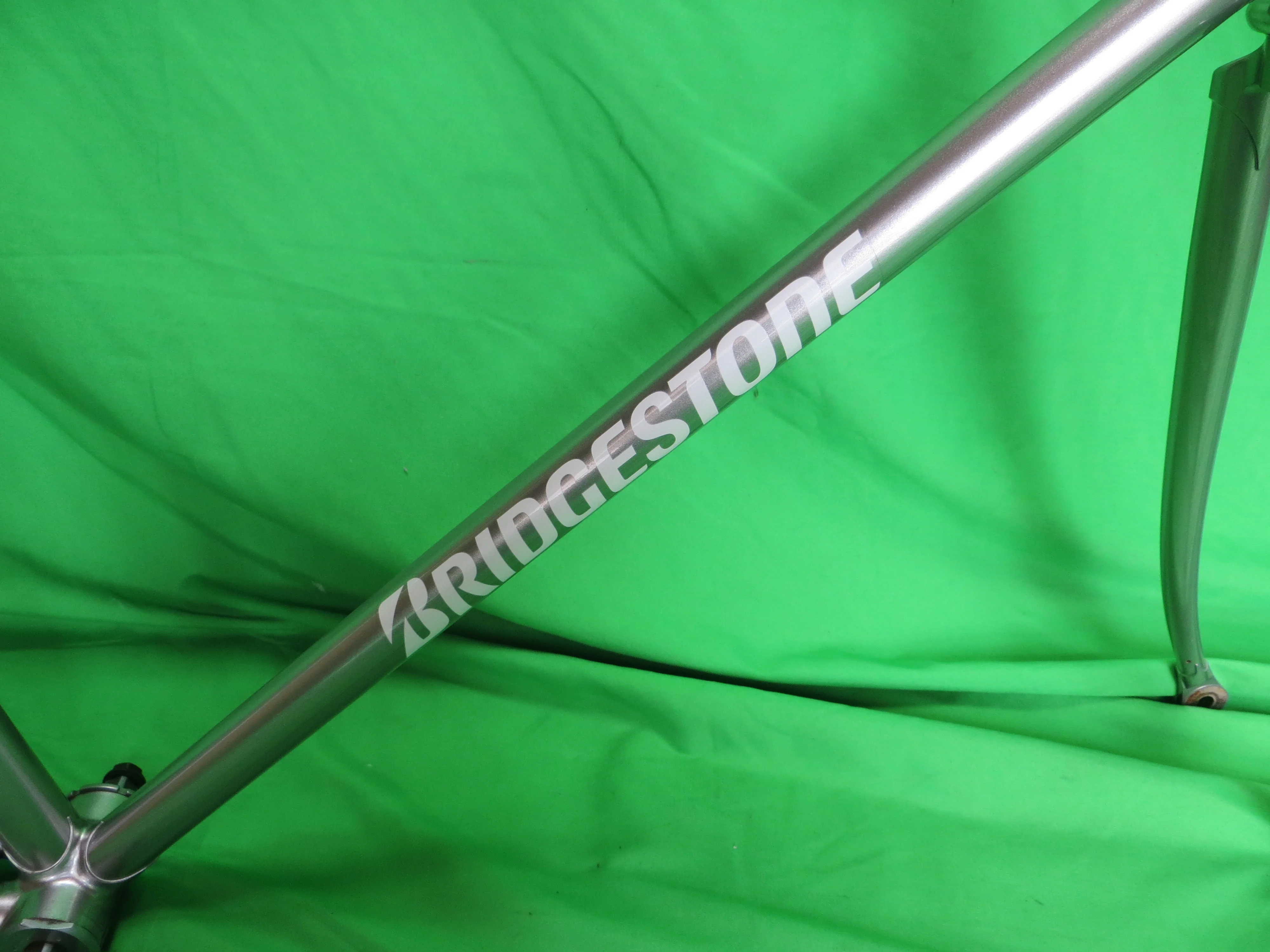 Bridgestone // Mach Silver // 53.5cm #3 - Image 14