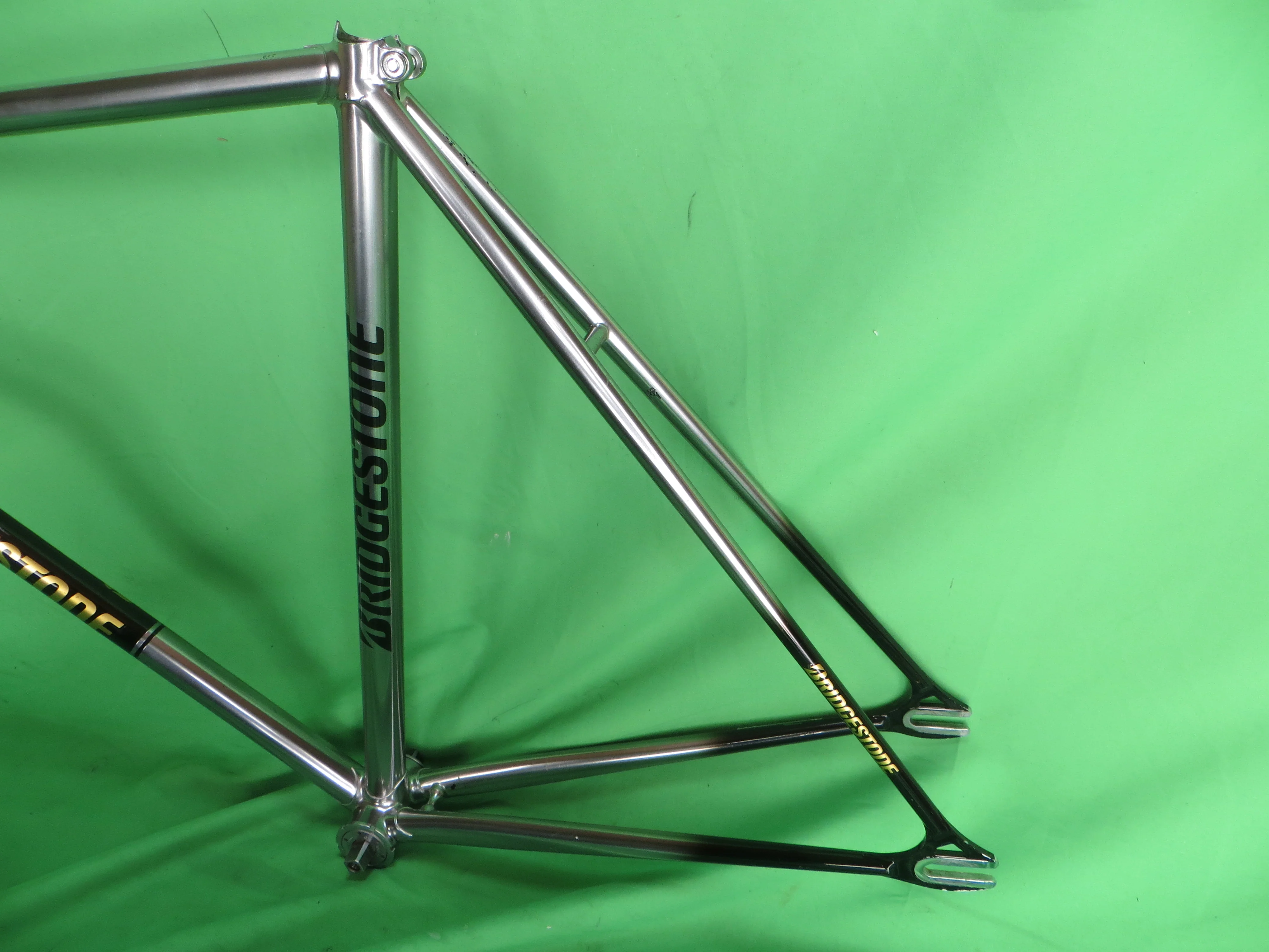 Bridgestone // Mach Silver Black // 52.5cm - Image 9