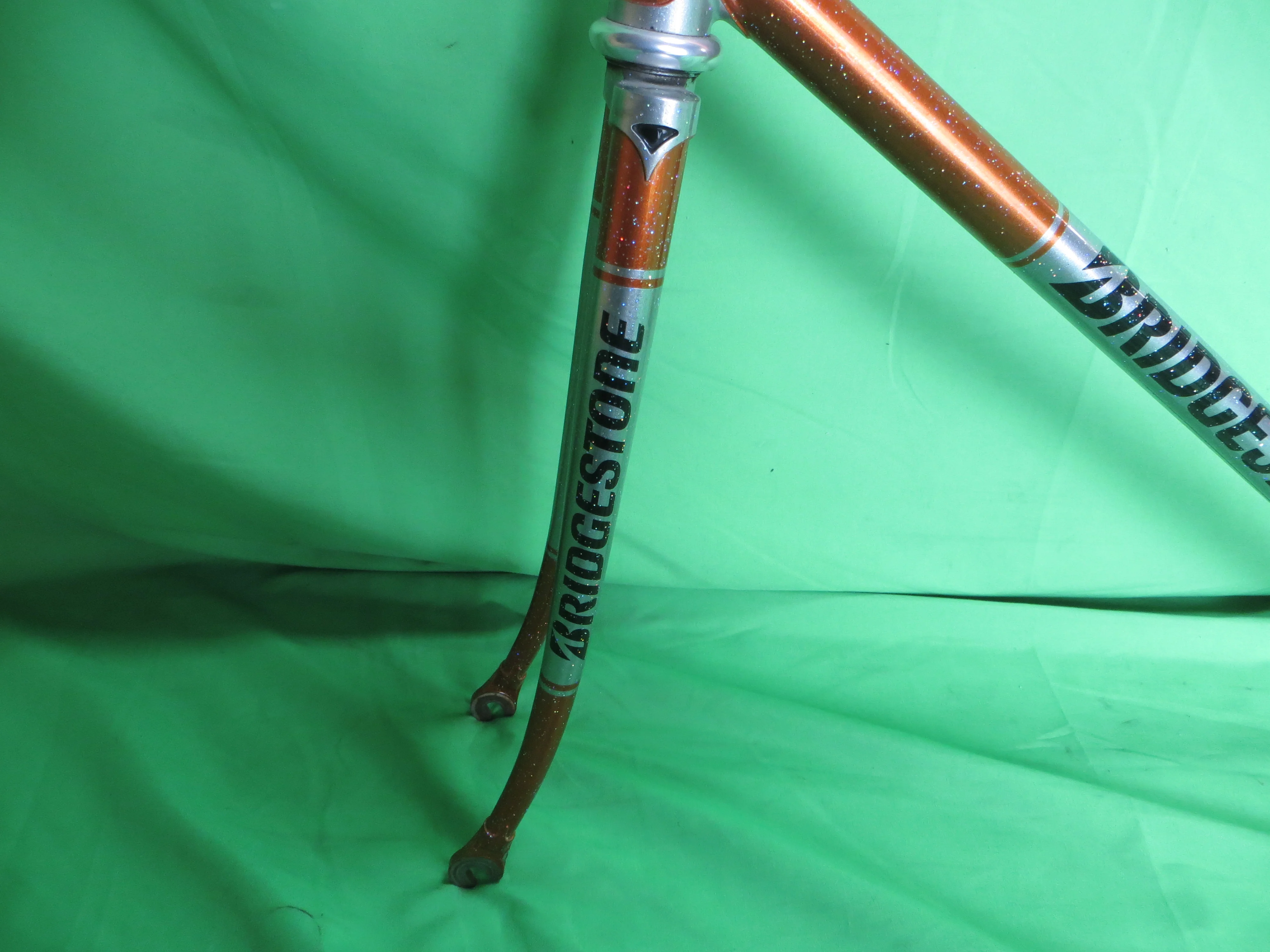 Bridgestone // Metallic Orange / Mach Silver with Rainbow Flake // 56.5cm - Image 3
