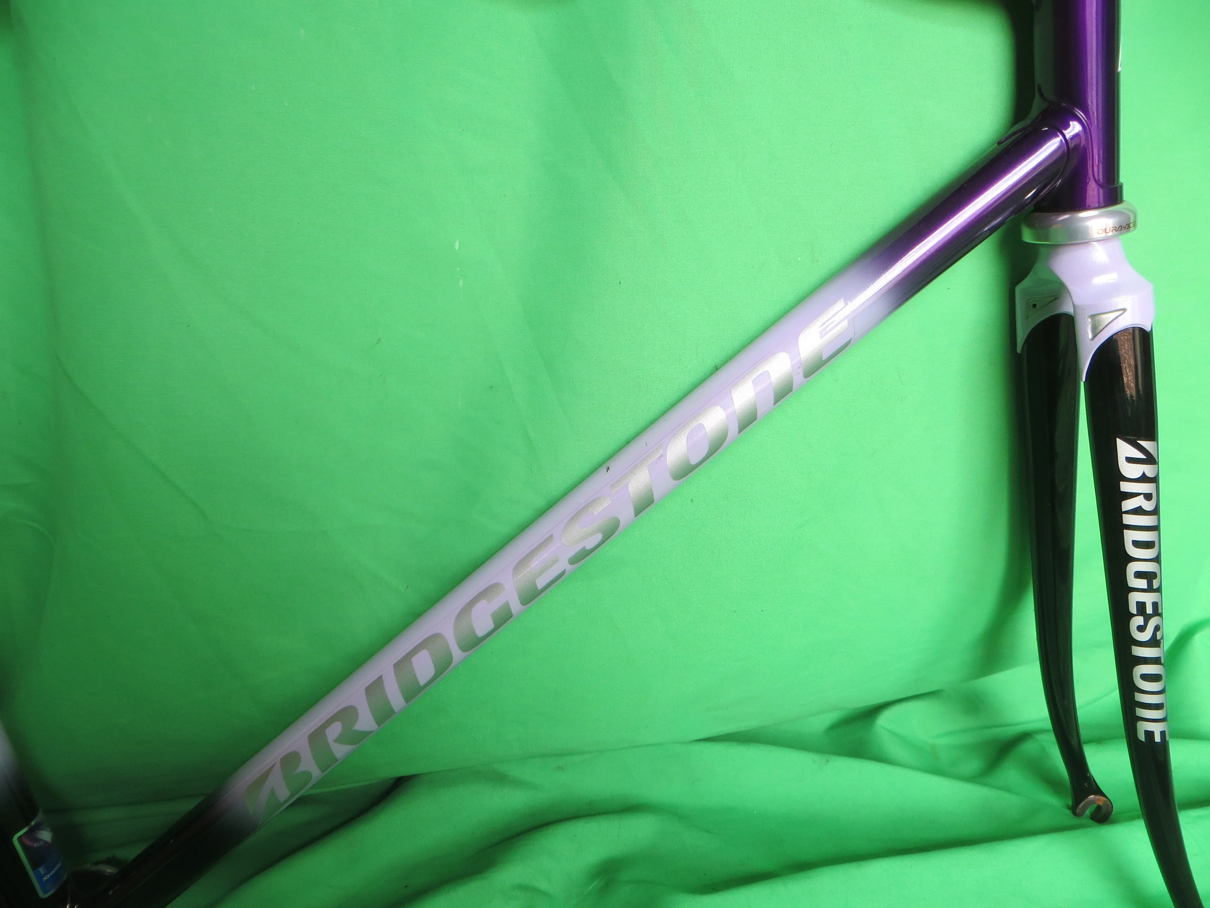 Bridgestone // Purple / MIdnight Purple / Violet Fade  // 52cm - Image 13