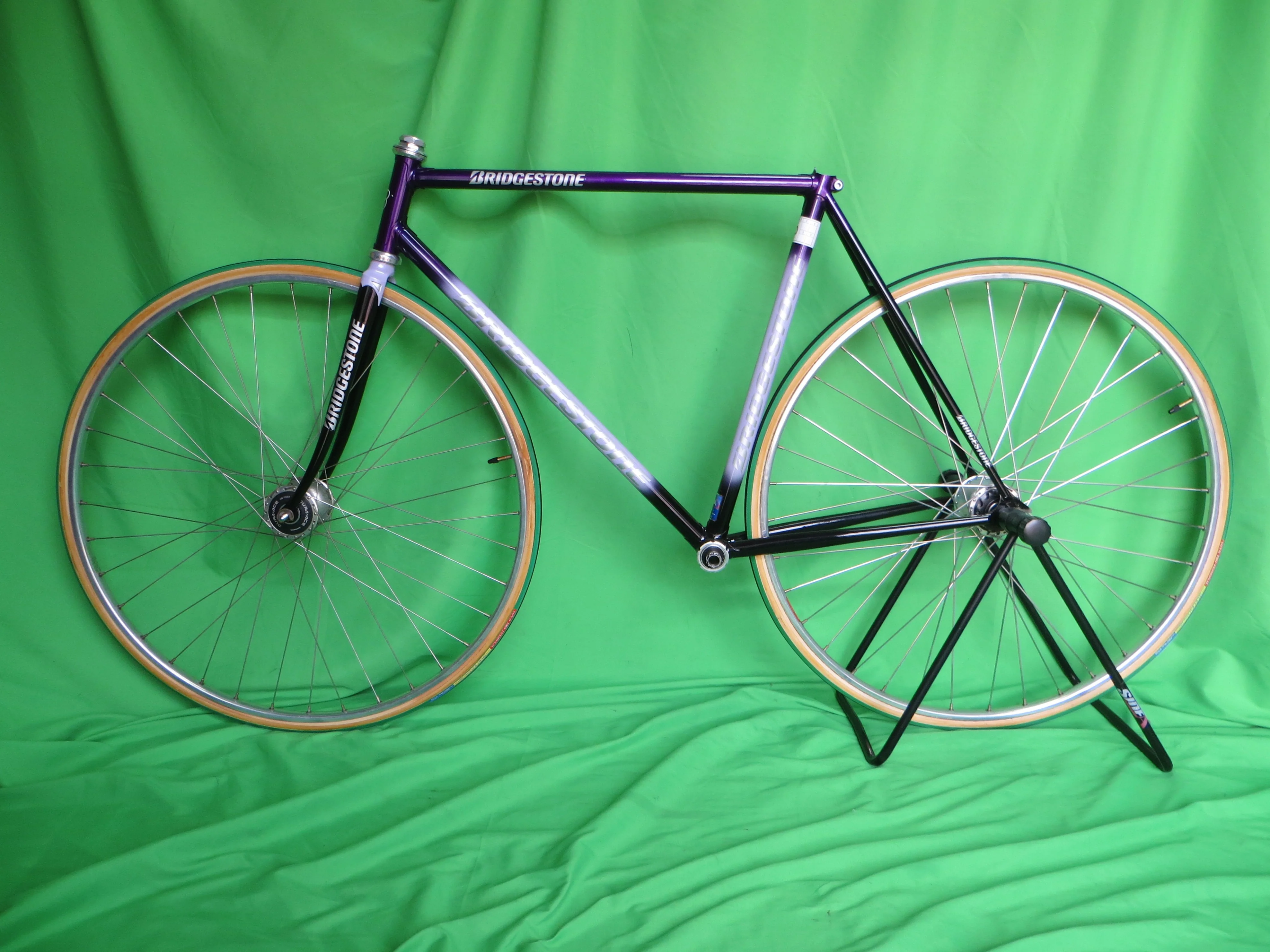 Bridgestone // Purple / MIdnight Purple / Violet Fade  // 52cm - Image 16