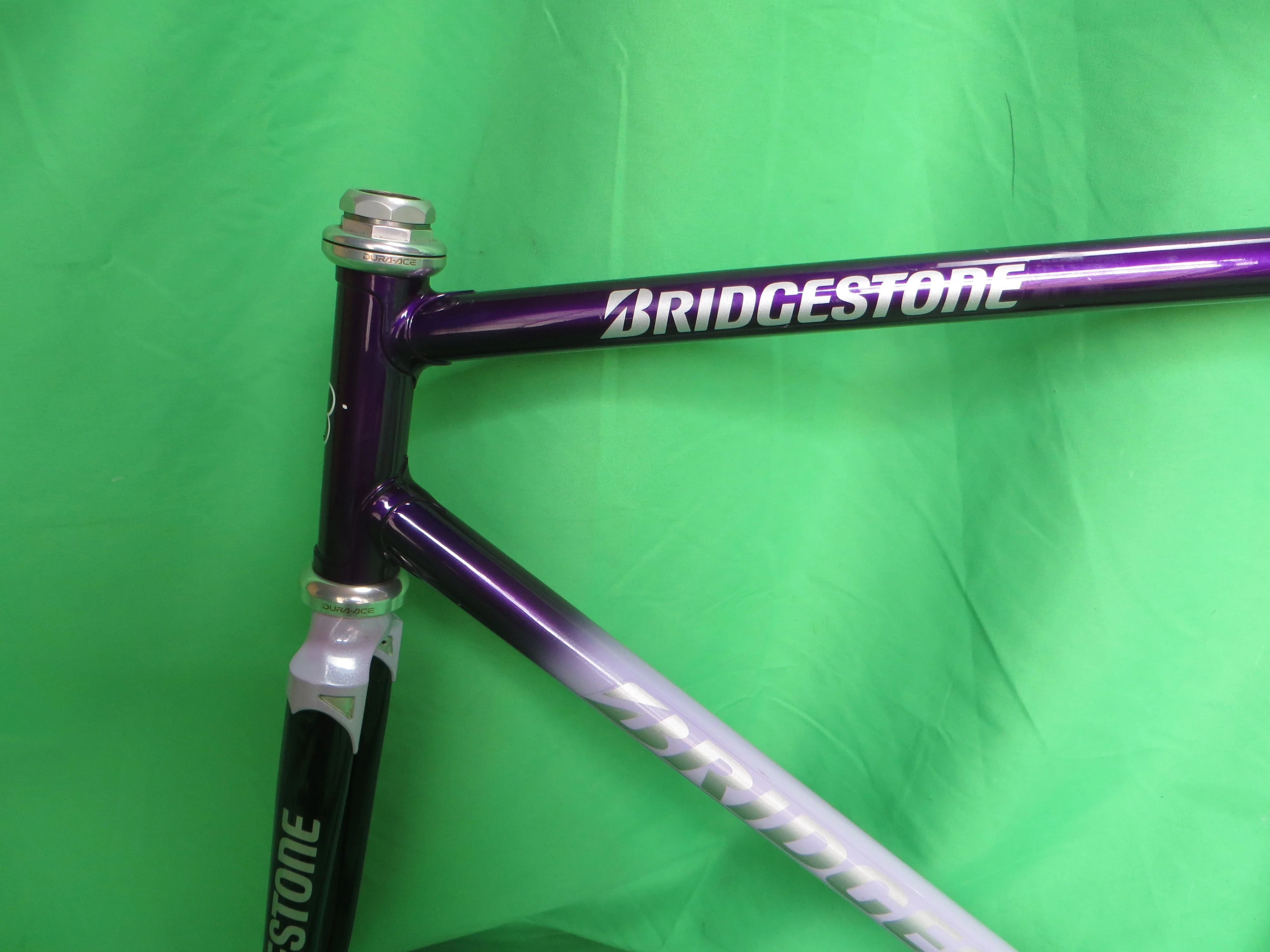 Bridgestone // Purple / MIdnight Purple / Violet Fade  // 52cm - Image 4