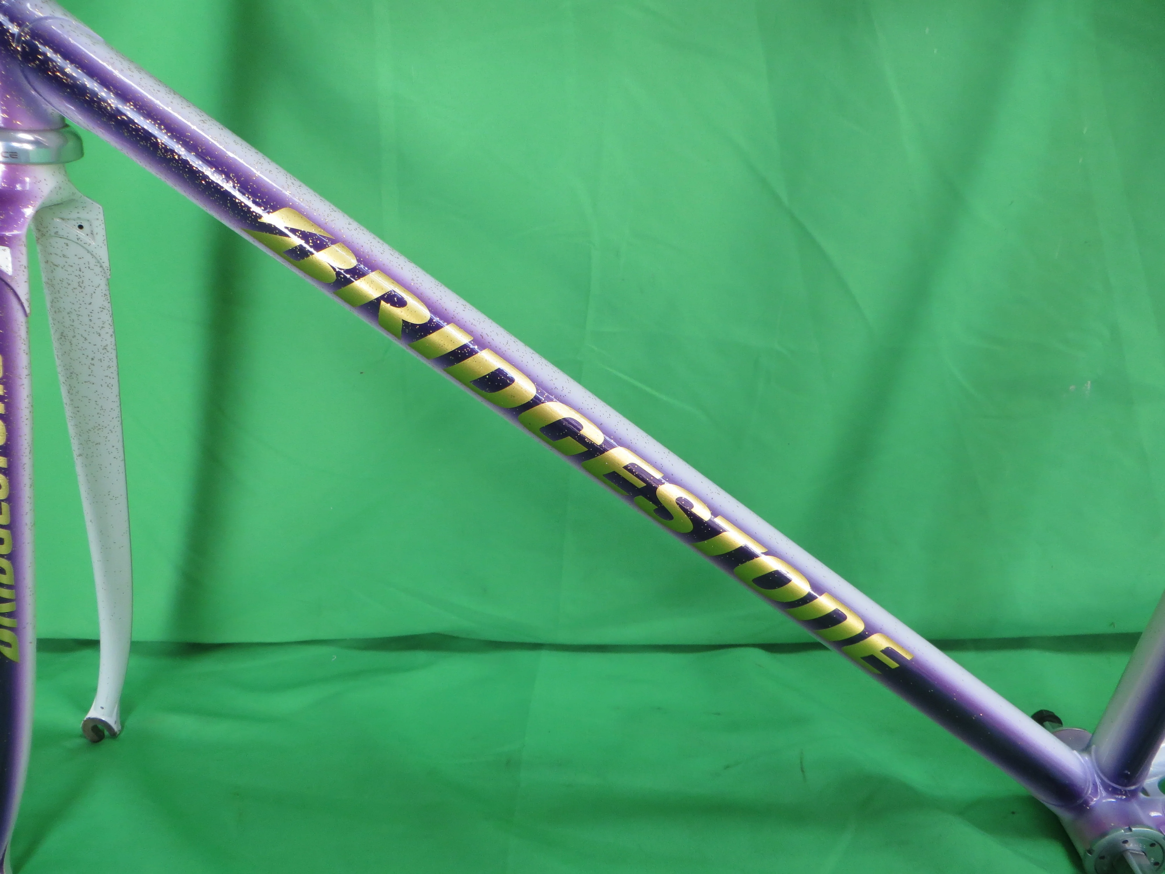 Bridgestone // Purple White Fade with Gold Flake // 51.5cm #2 - Image 6