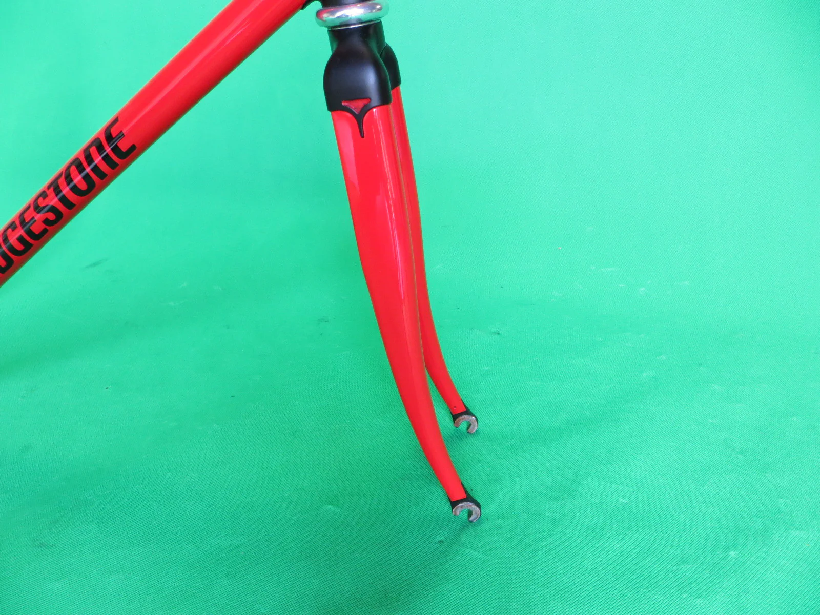 BRIDGESTONE // red w/matte black lugs // COLUMBUS MAX fork // Kasei 8630R // 49cm - Image 10