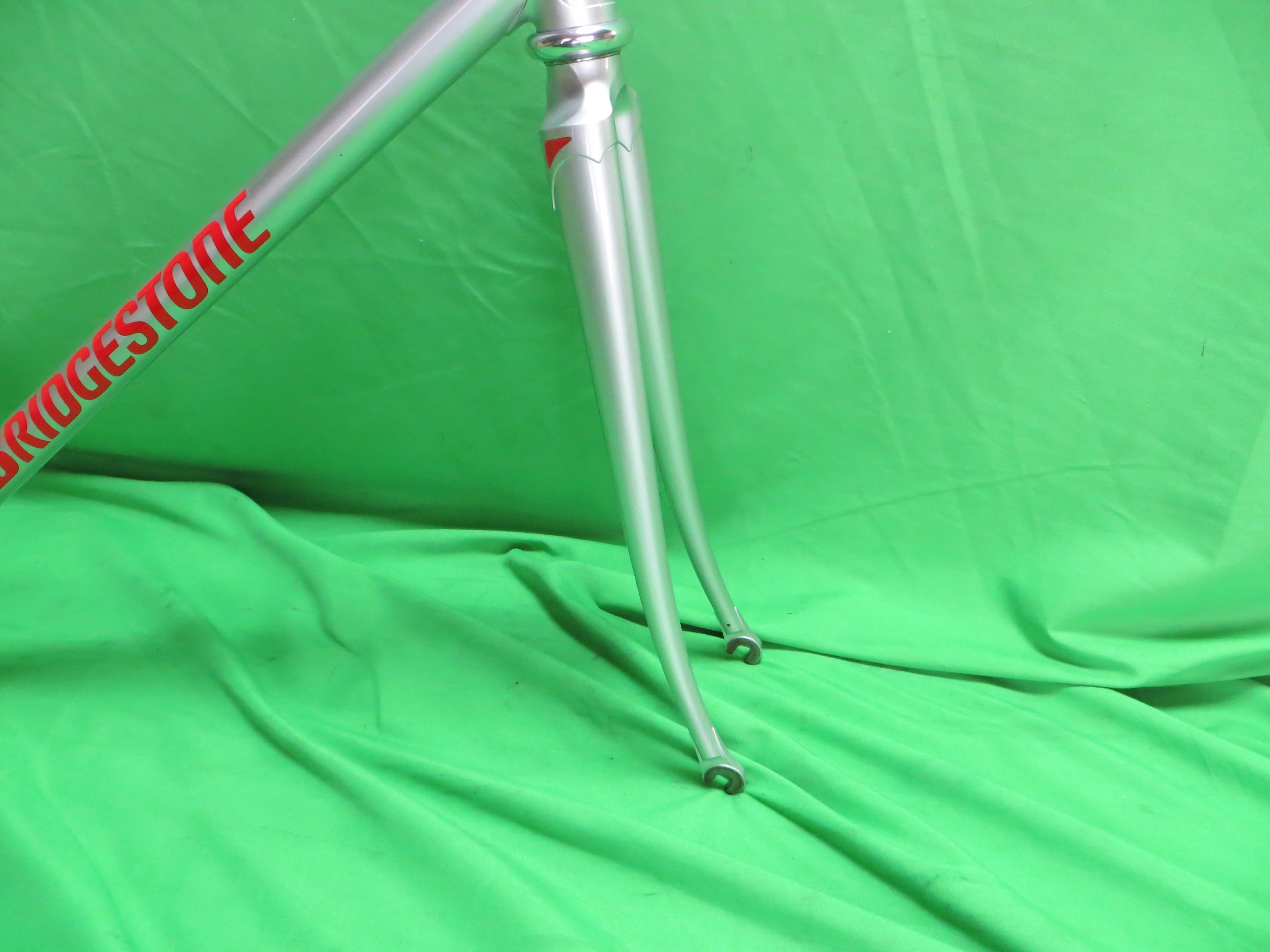 Bridgestone // Silver // 50.5cm - Image 10
