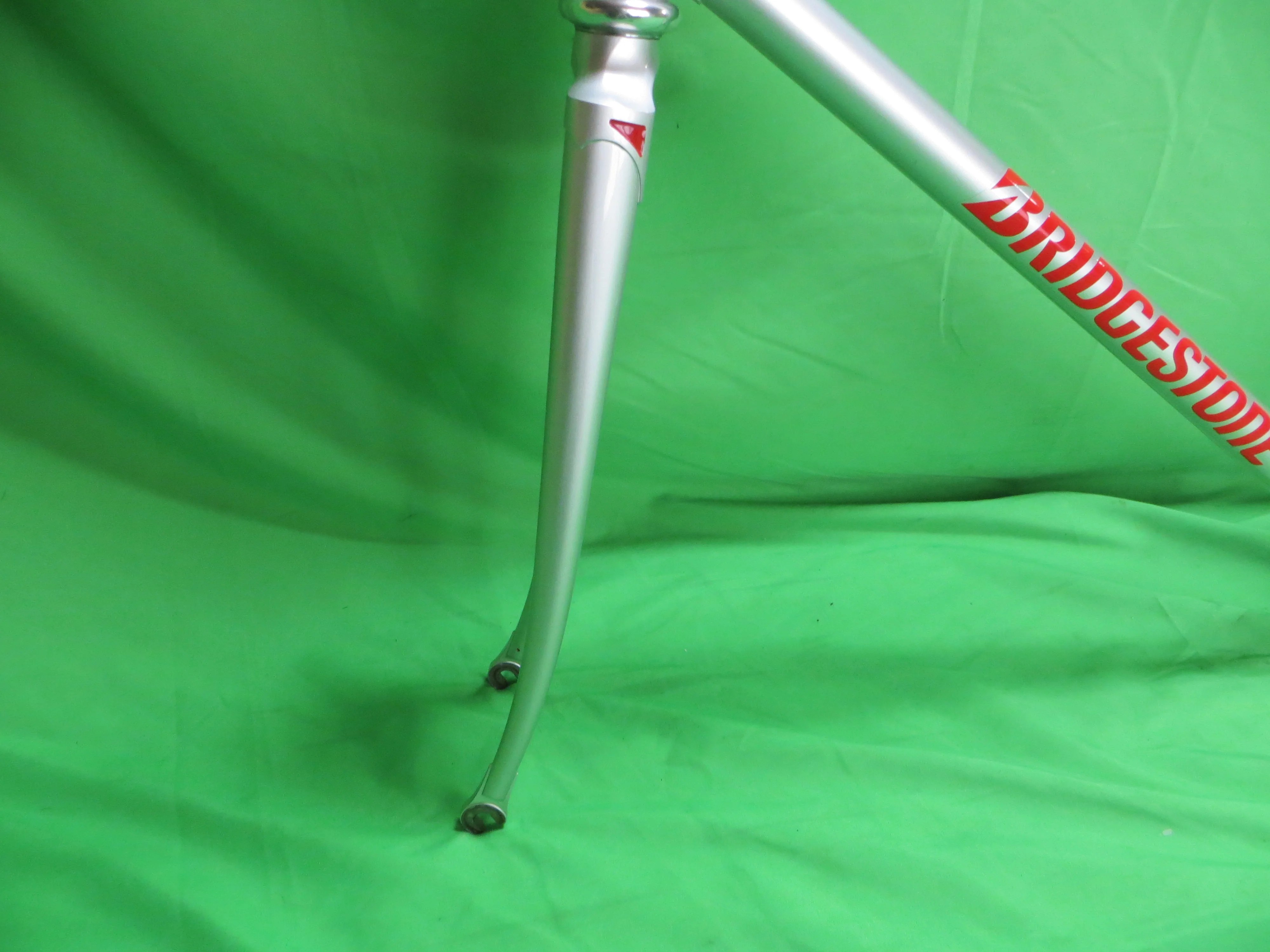 Bridgestone // Silver // 50.5cm - Image 3