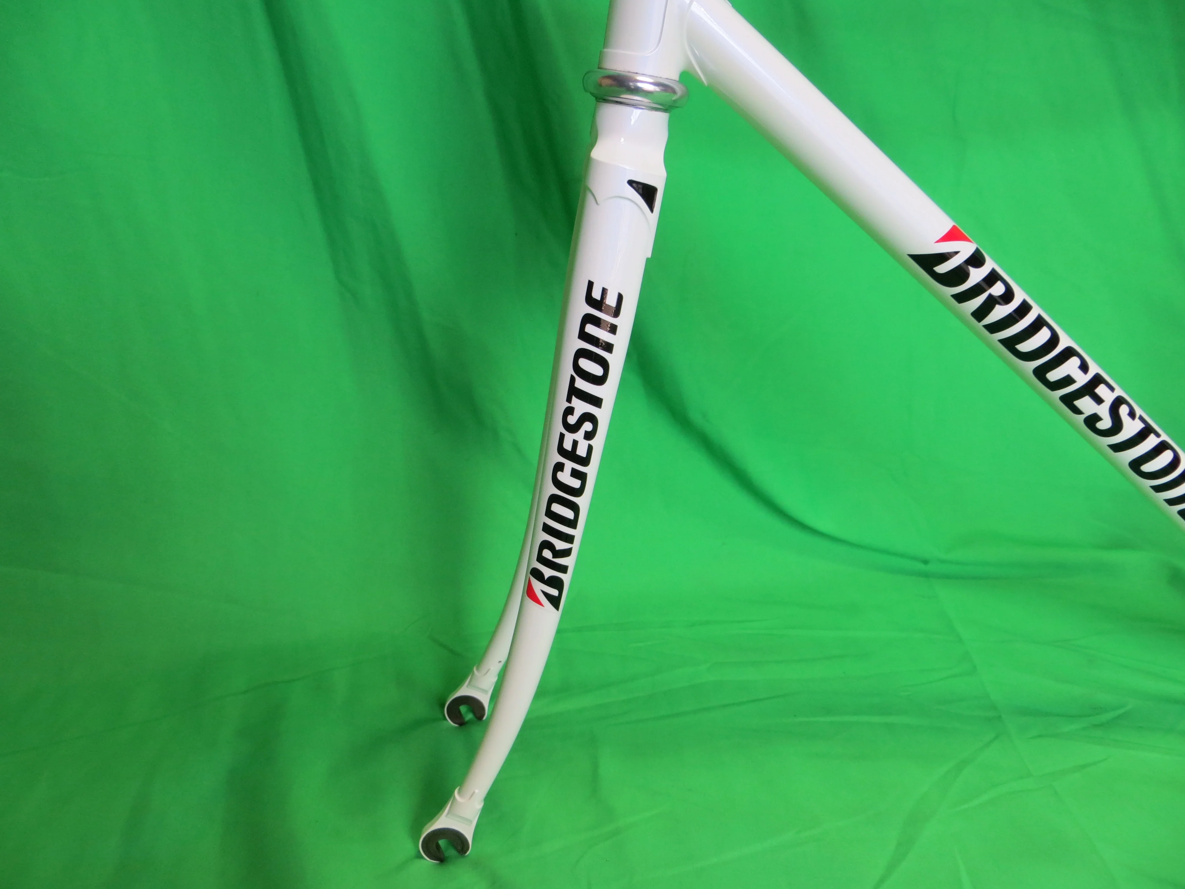 Bridgestone // White // 50.5cm - Image 3