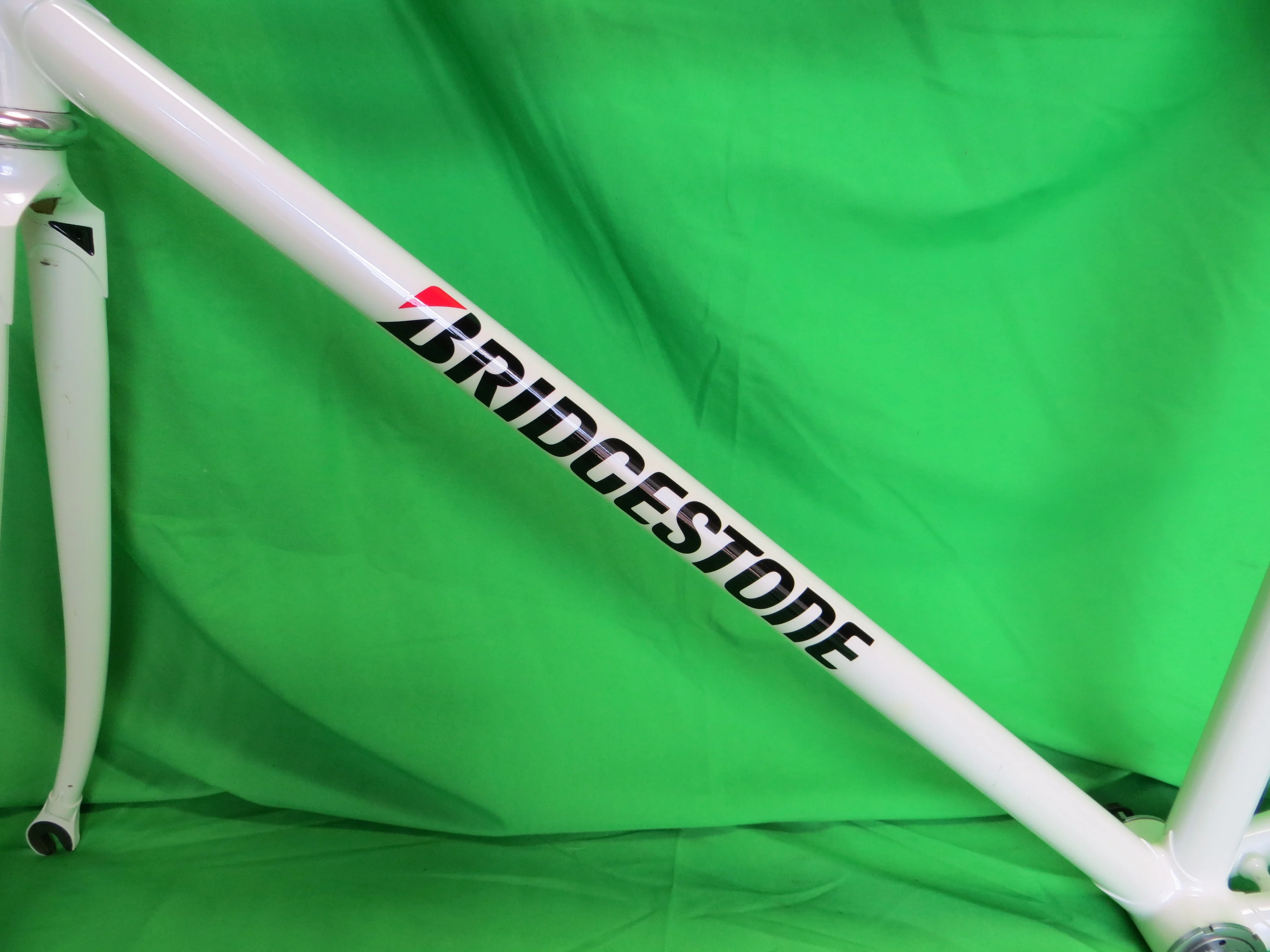 Bridgestone // White // 50.5cm - Image 6