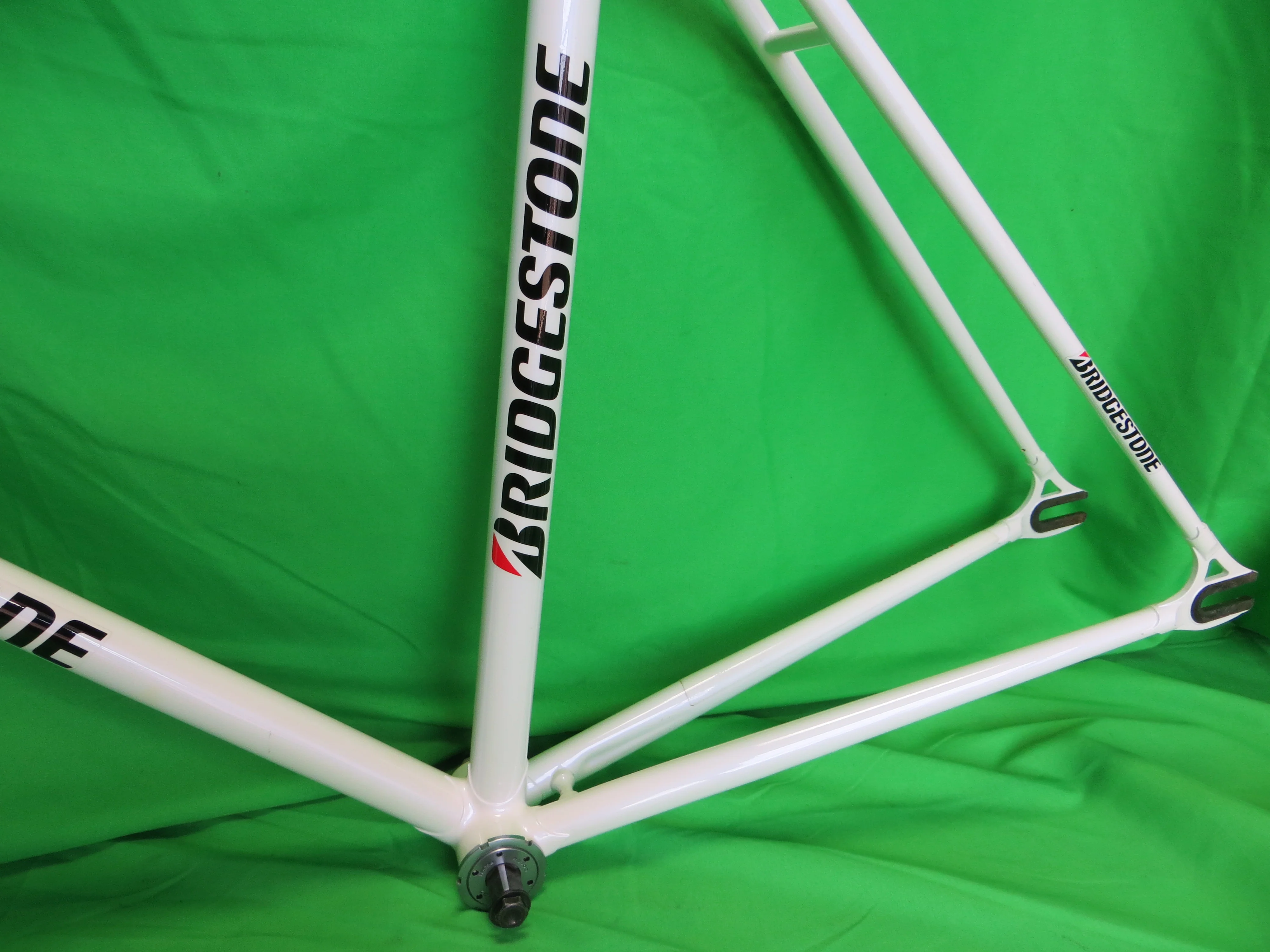 Bridgestone // White // 50.5cm - Image 7