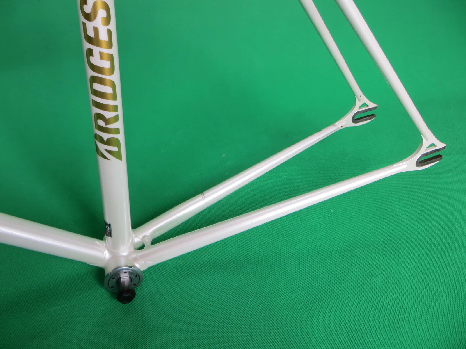 Bridgestone // White // Kasei 8630R  + 019 Tubing // 51cm - Image 7