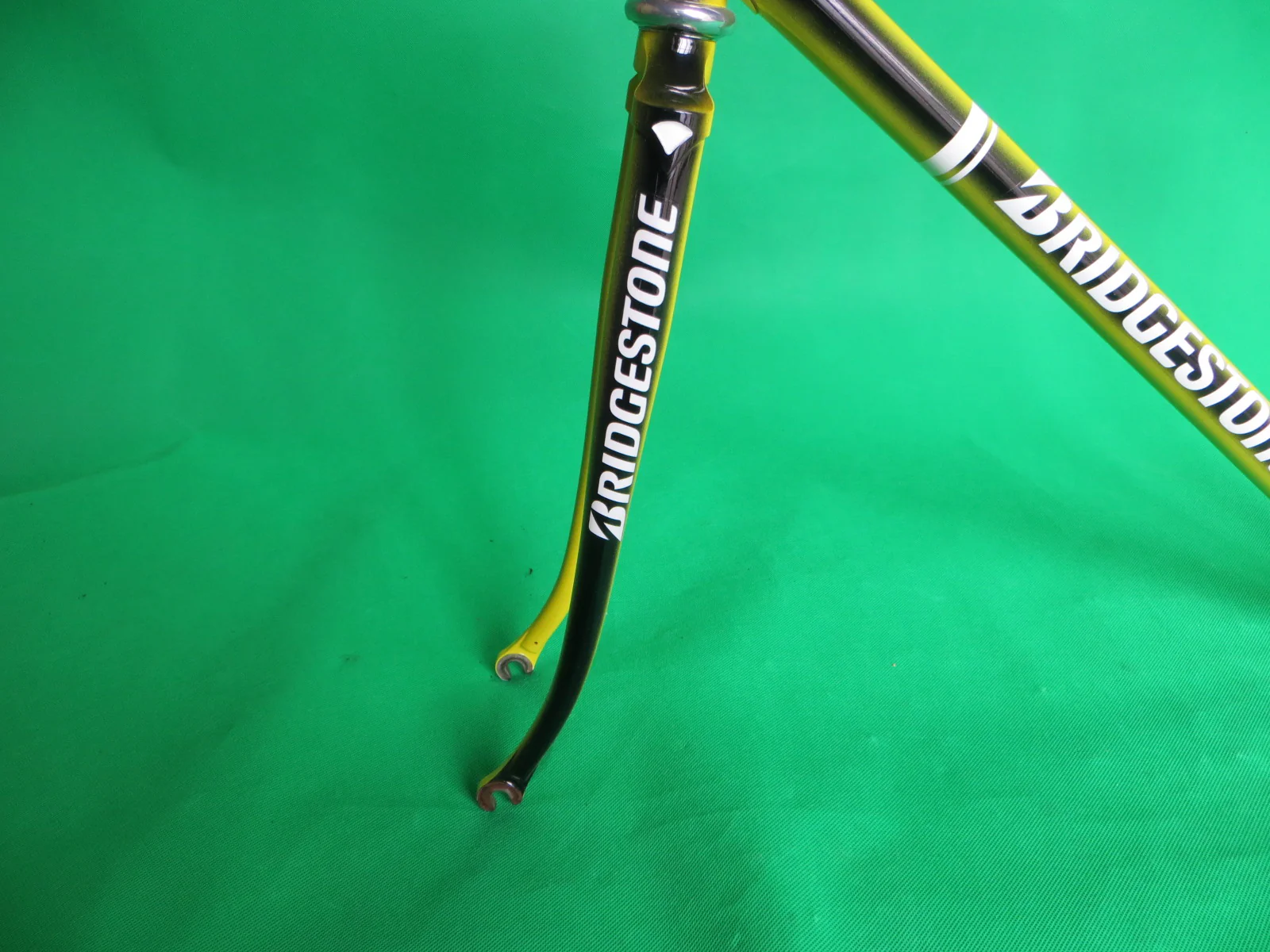 Bridgestone /// Yellow Black Fade  /// Dedacciai Zero Uno /// 52cm - Image 3