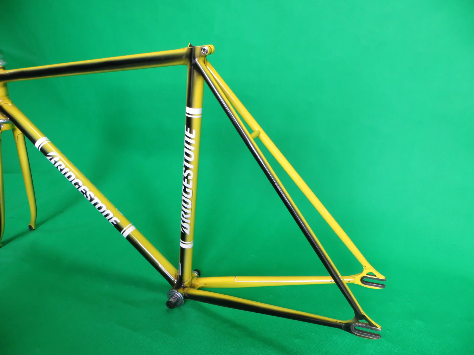 Bridgestone /// Yellow Black Fade  /// Dedacciai Zero Uno /// 52cm - Image 8
