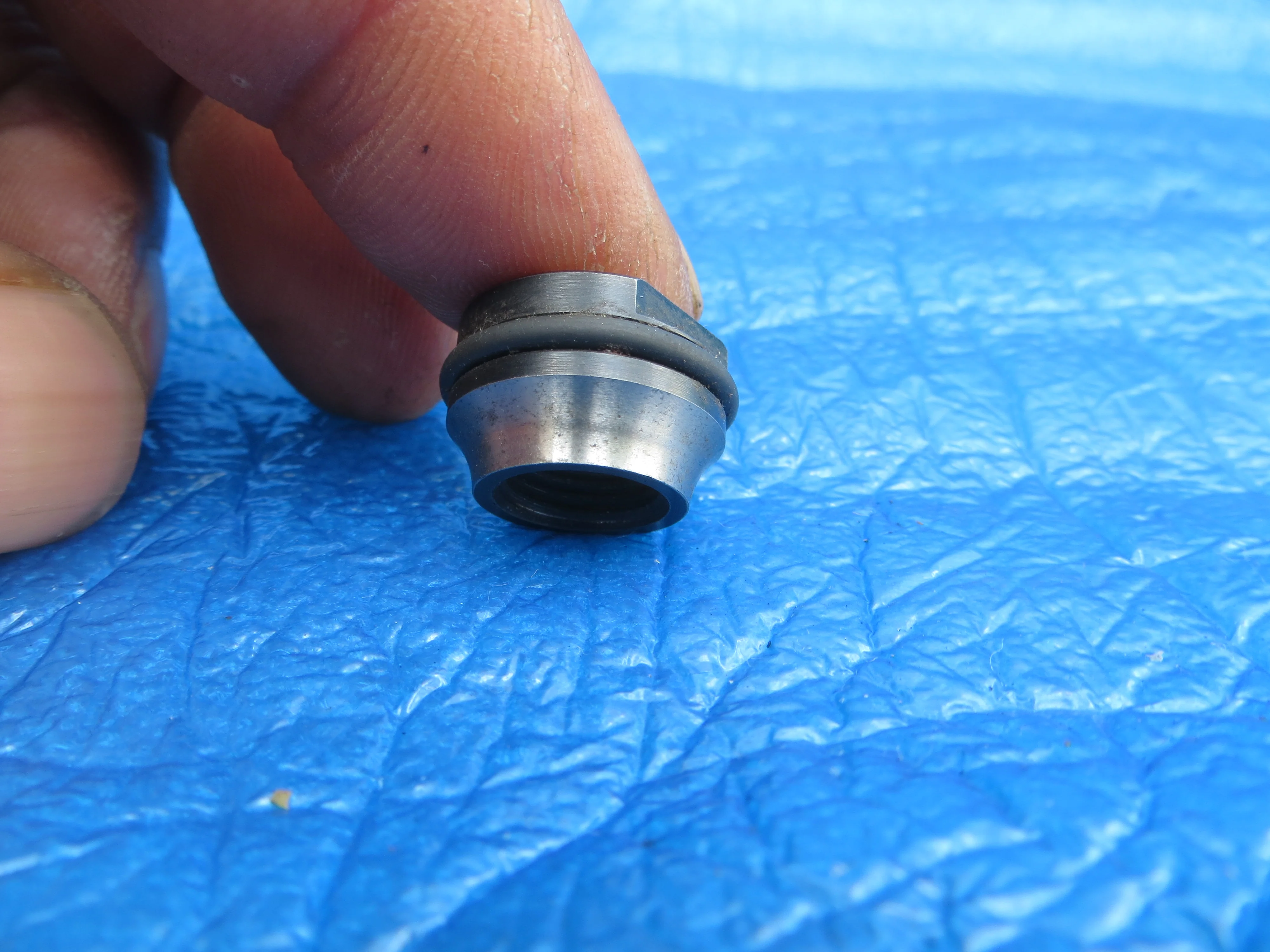 Campagnolo NJS Rear Hub Cone (25080301) - Image 2